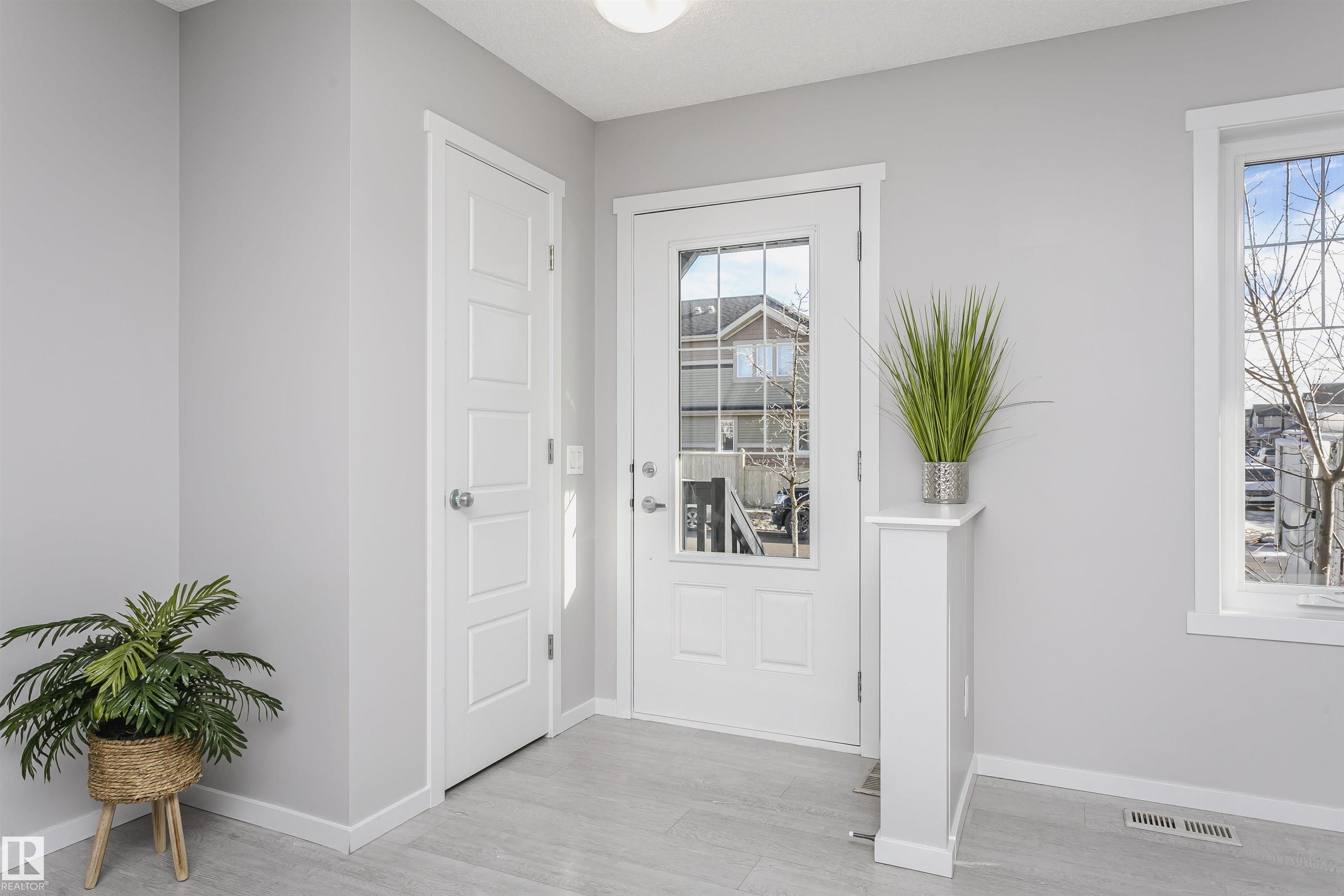 Photo 7 at 291 Edgemont Road NW, Edgemont, Edmonton