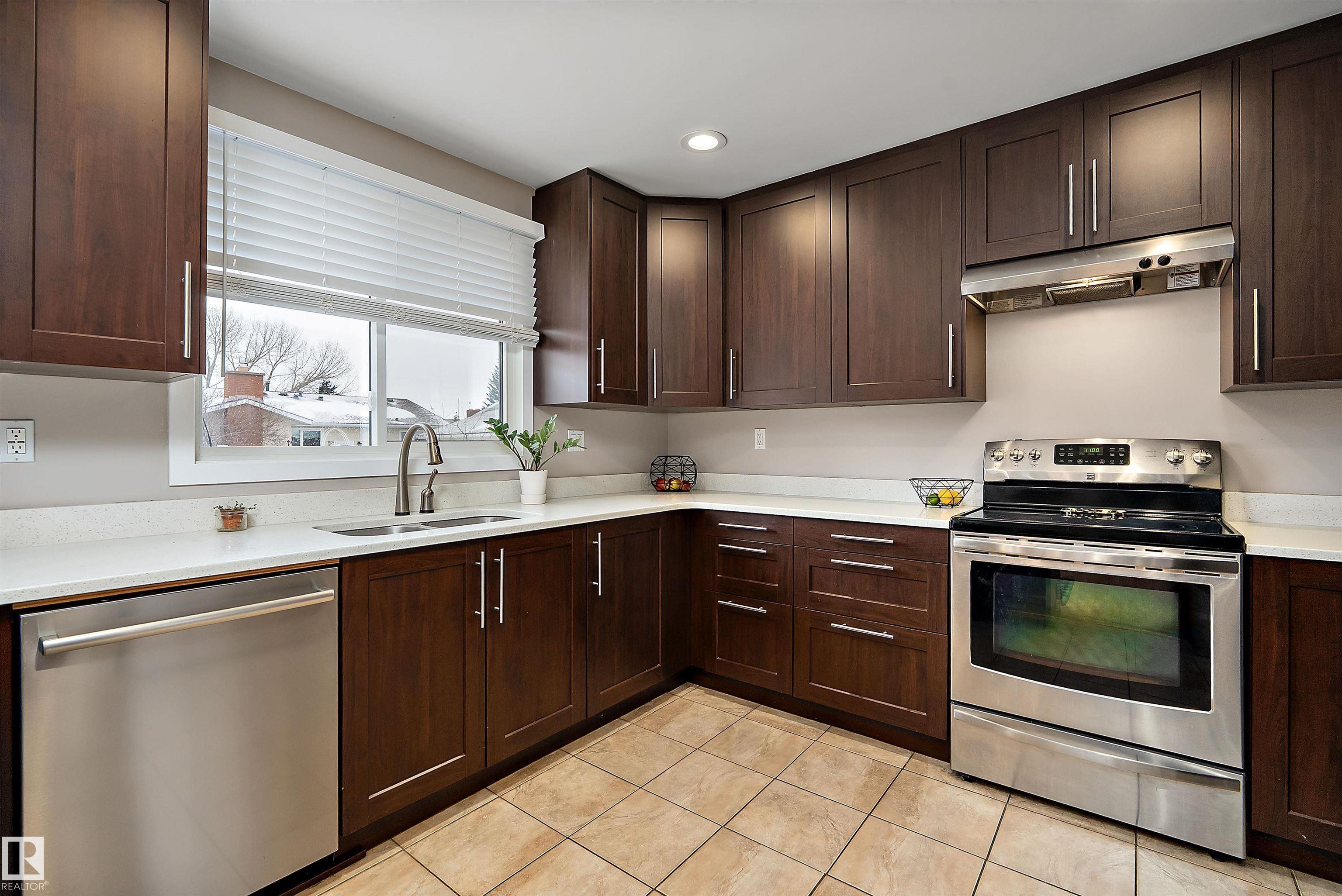 Photo 16 at 2417 111b Street NW, Blue Quill, Edmonton