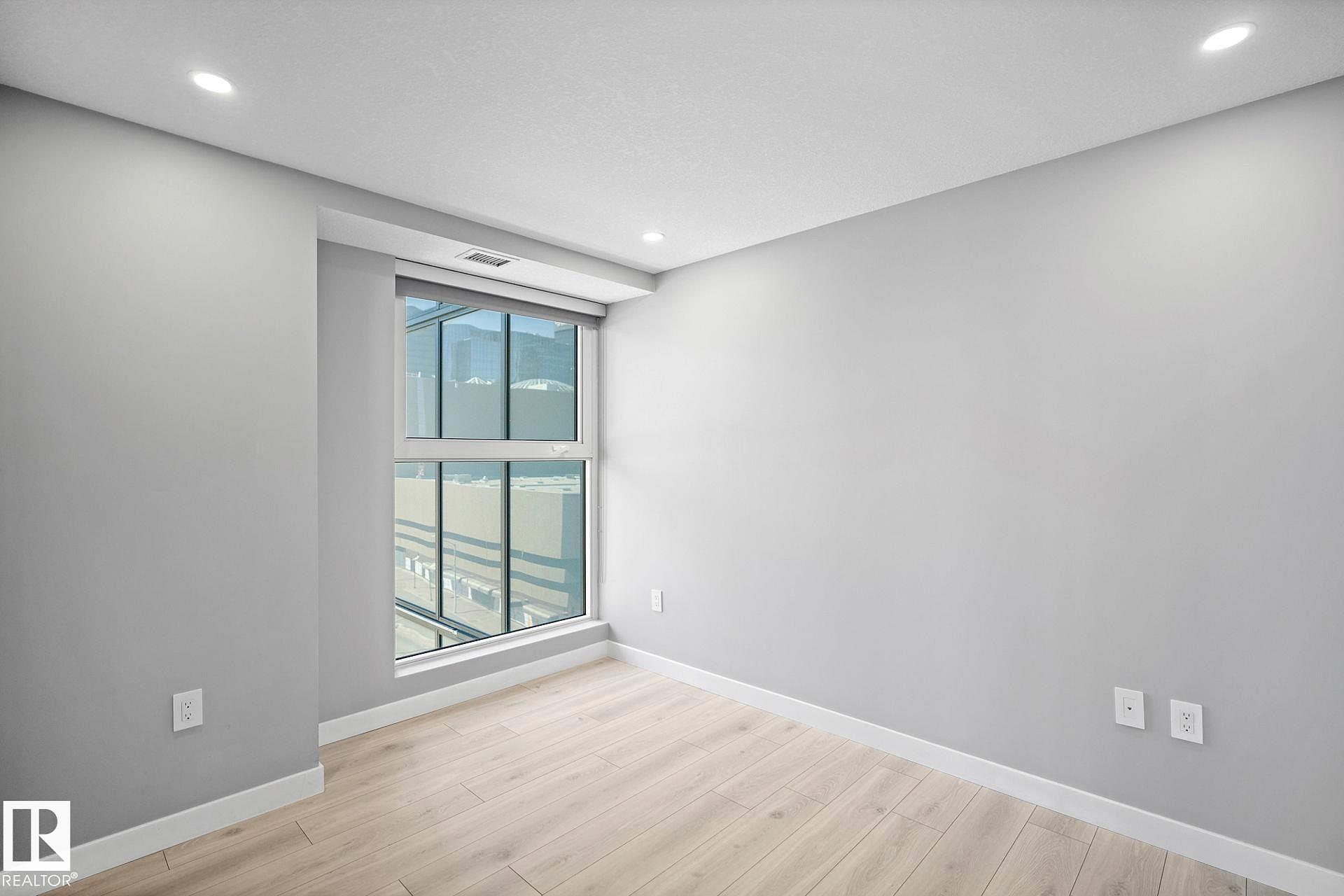 Photo 10 at 1703 - 10180 103 Street NW, Downtown, Edmonton