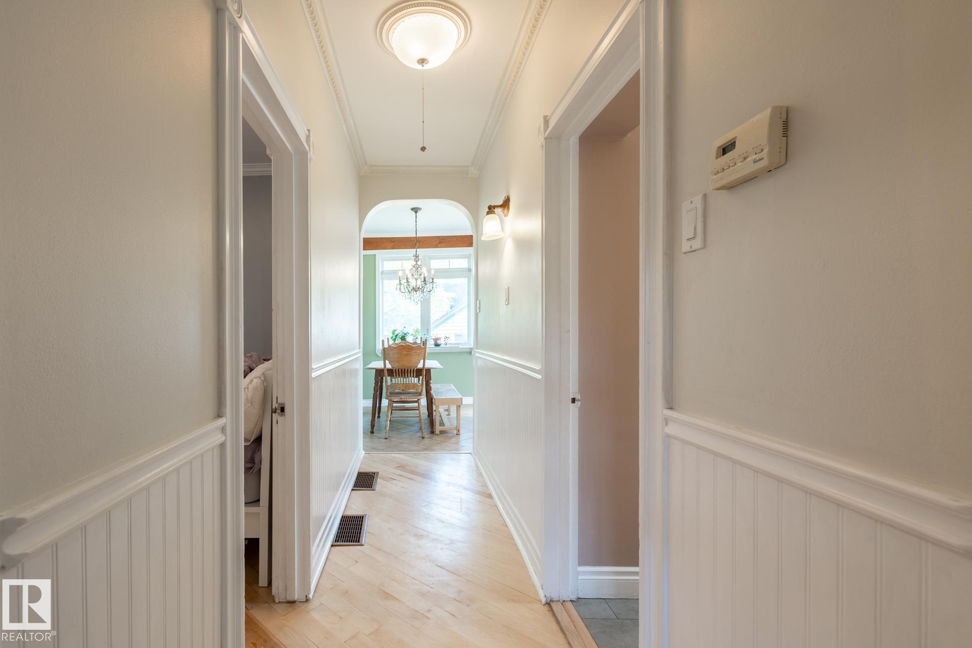 Photo 11 at 11415 85 Street NW, Parkdale, Edmonton