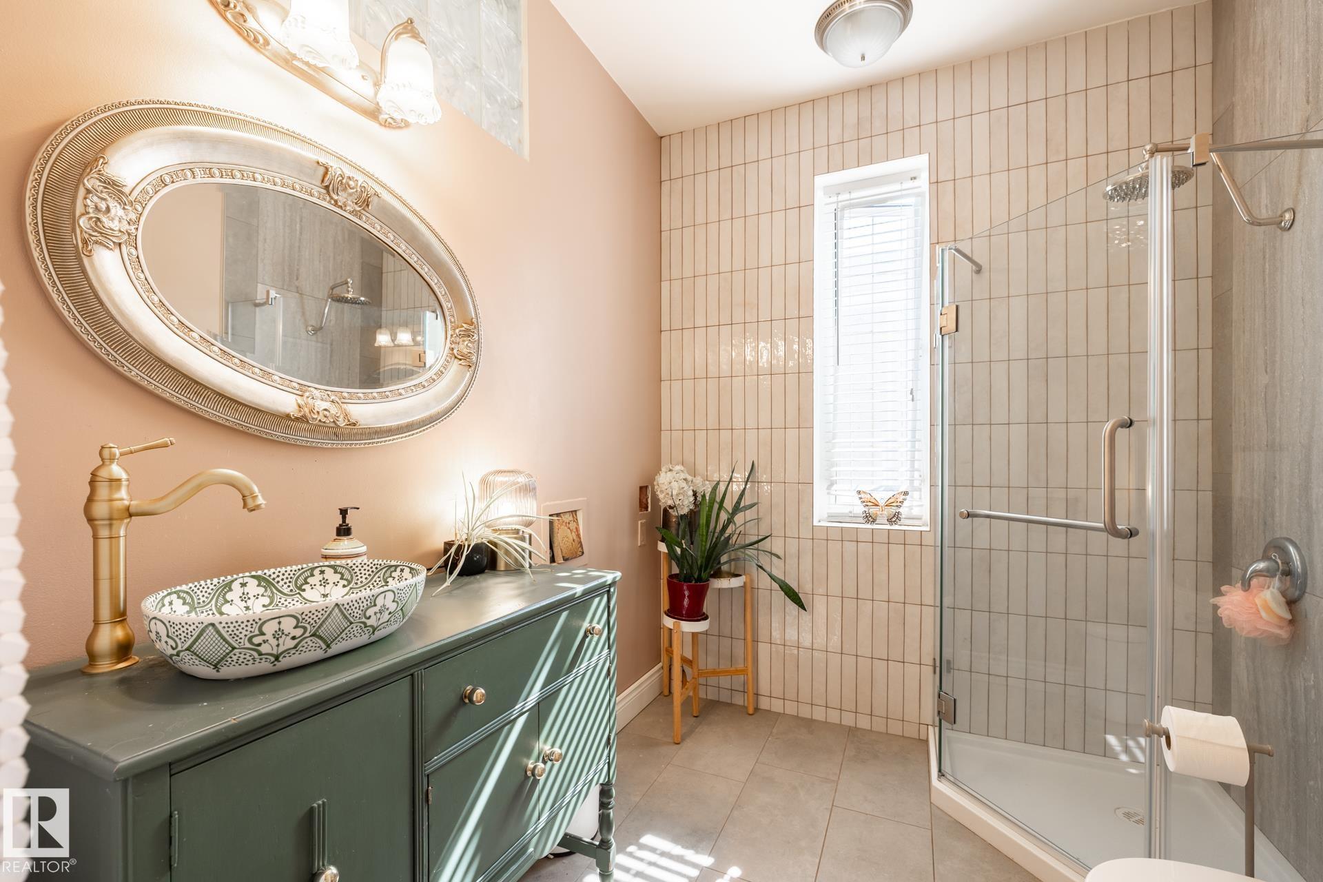 Photo 22 at 11415 85 Street NW, Parkdale, Edmonton