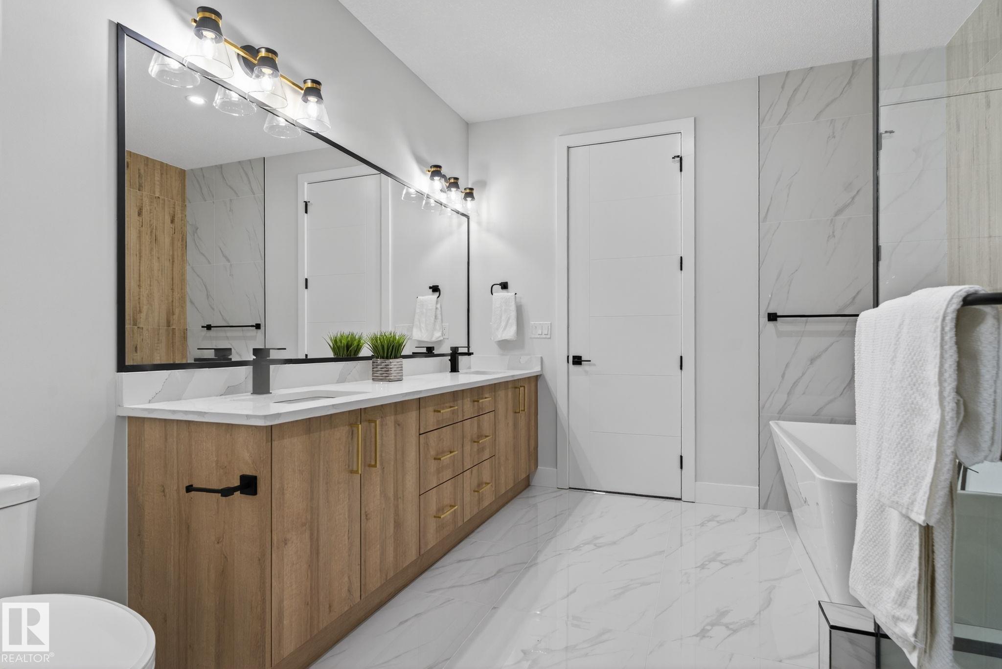 Photo 29 at 213 Fraser Way NW, Fraser, Edmonton