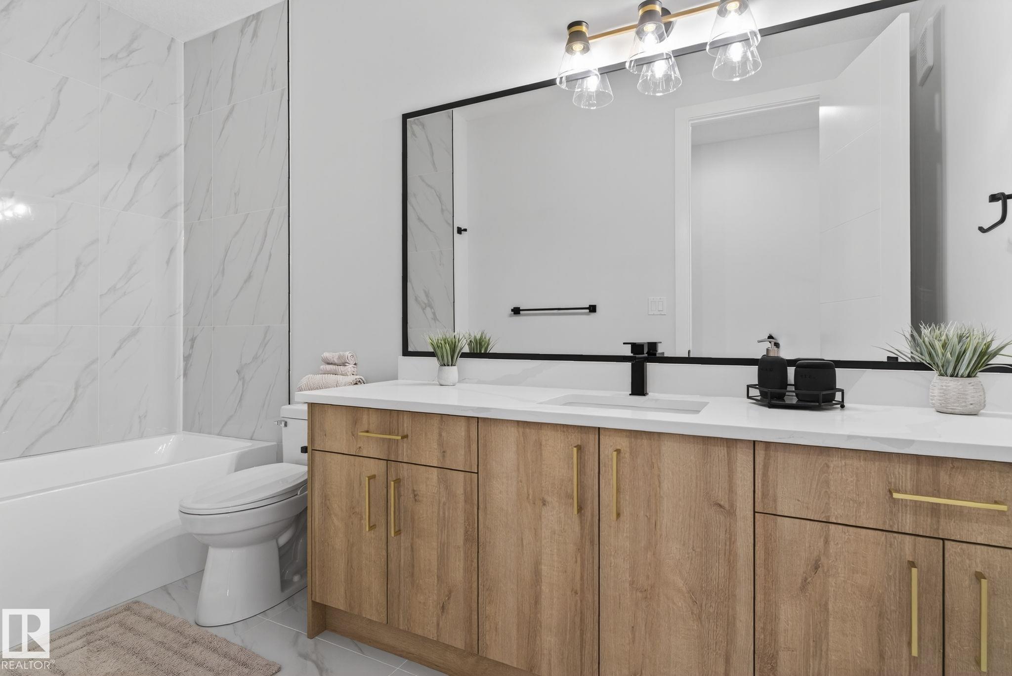 Photo 37 at 213 Fraser Way NW, Fraser, Edmonton