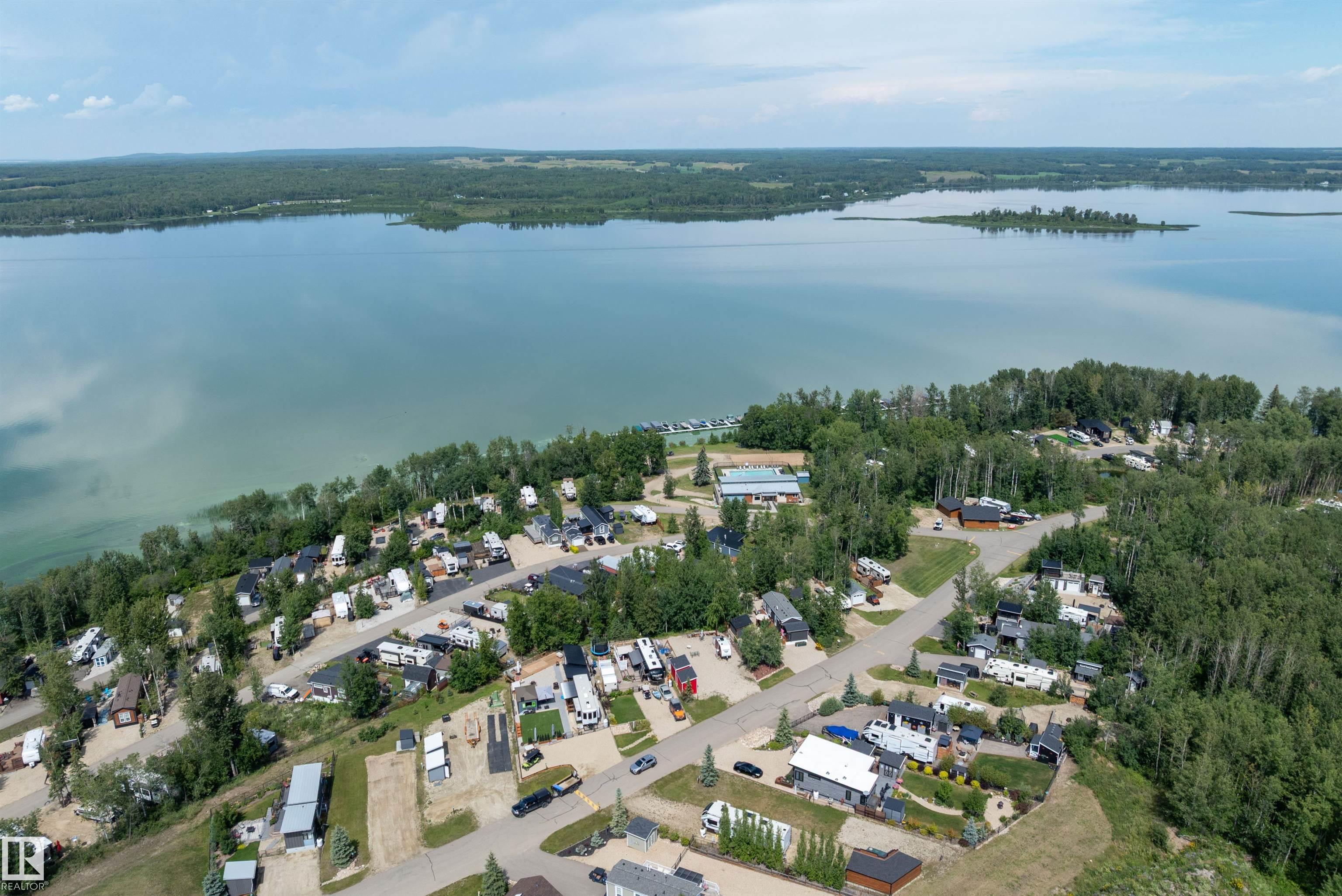 Photo 11 at 101 - 53509 Rr 60, Sunset Shores, Rural Parkland County