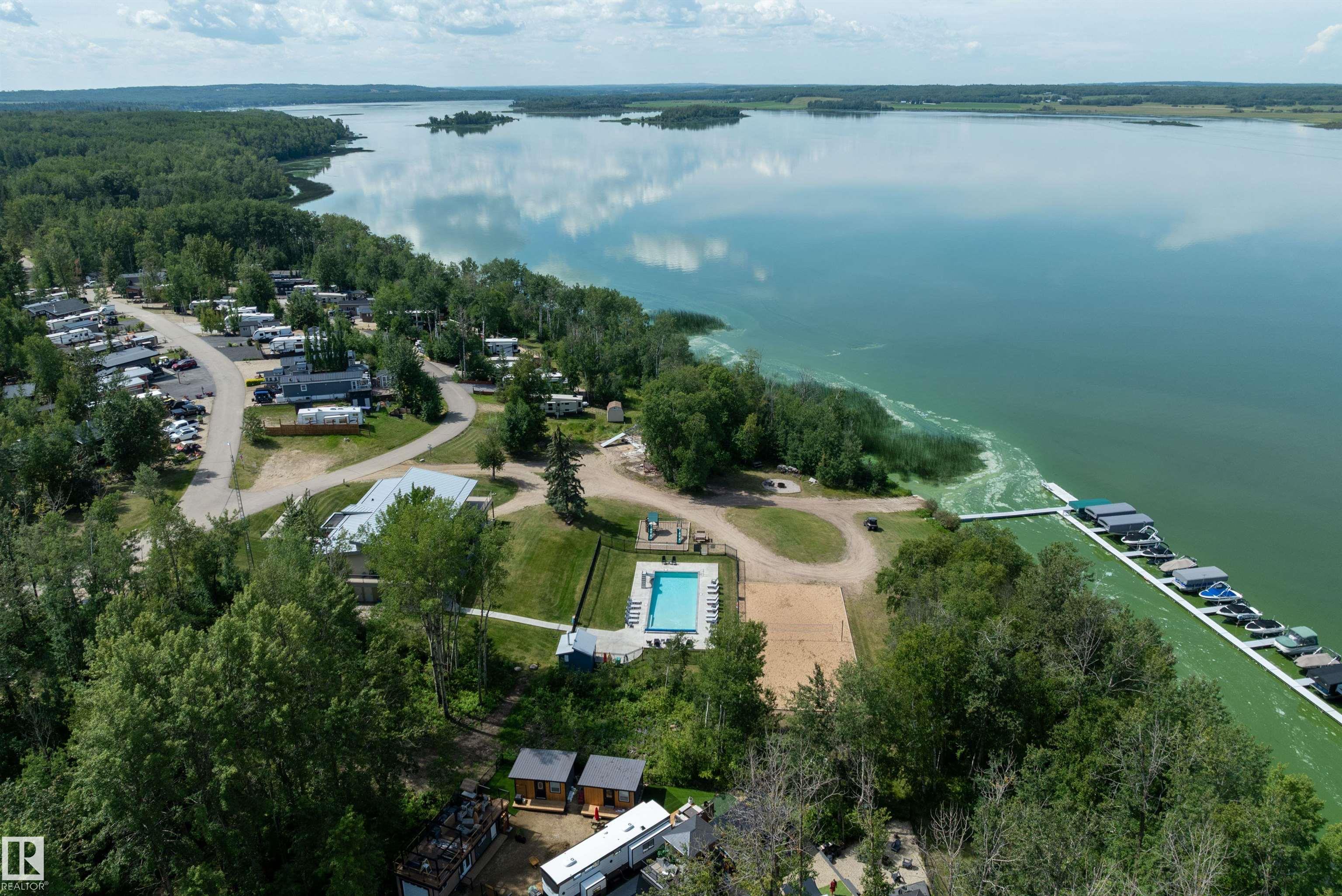 Photo 12 at 101 - 53509 Rr 60, Sunset Shores, Rural Parkland County