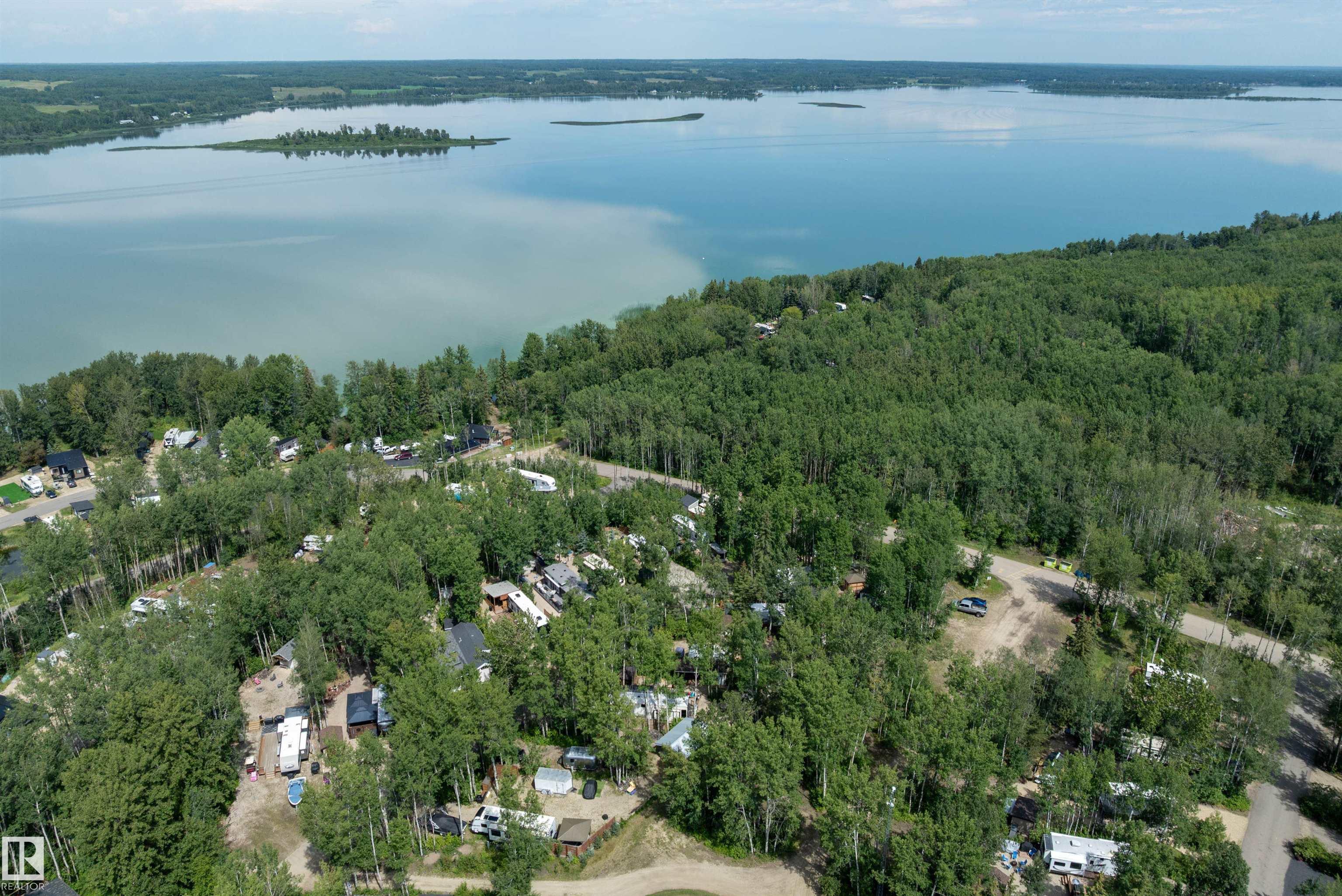 Photo 6 at 101 - 53509 Rr 60, Sunset Shores, Rural Parkland County