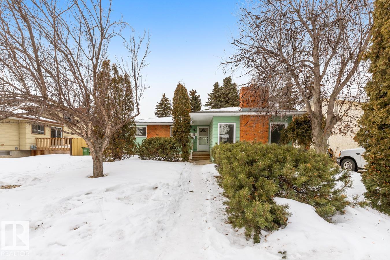 1118 68 Street NW, Menisa, Edmonton