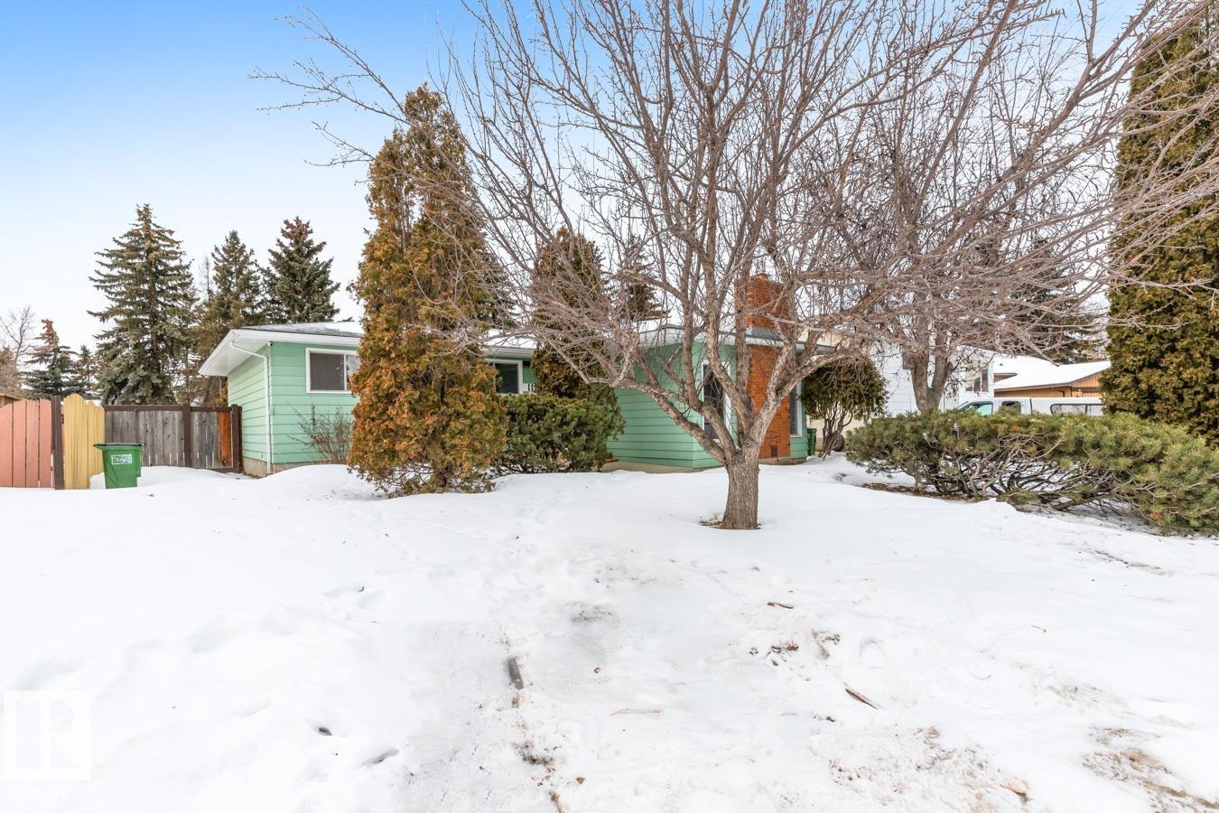 1118 68 Street NW, Menisa, Edmonton