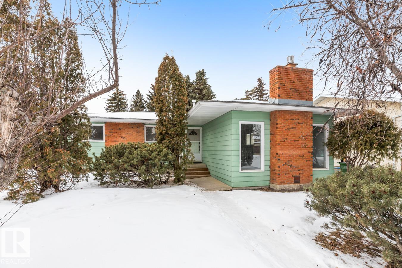 1118 68 Street NW, Menisa, Edmonton