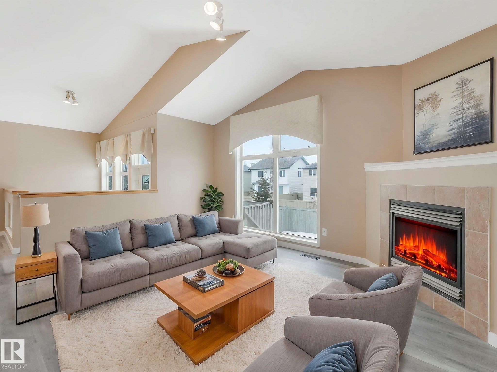 Photo 11 at 8609 6 Avenue SW, Ellerslie, Edmonton