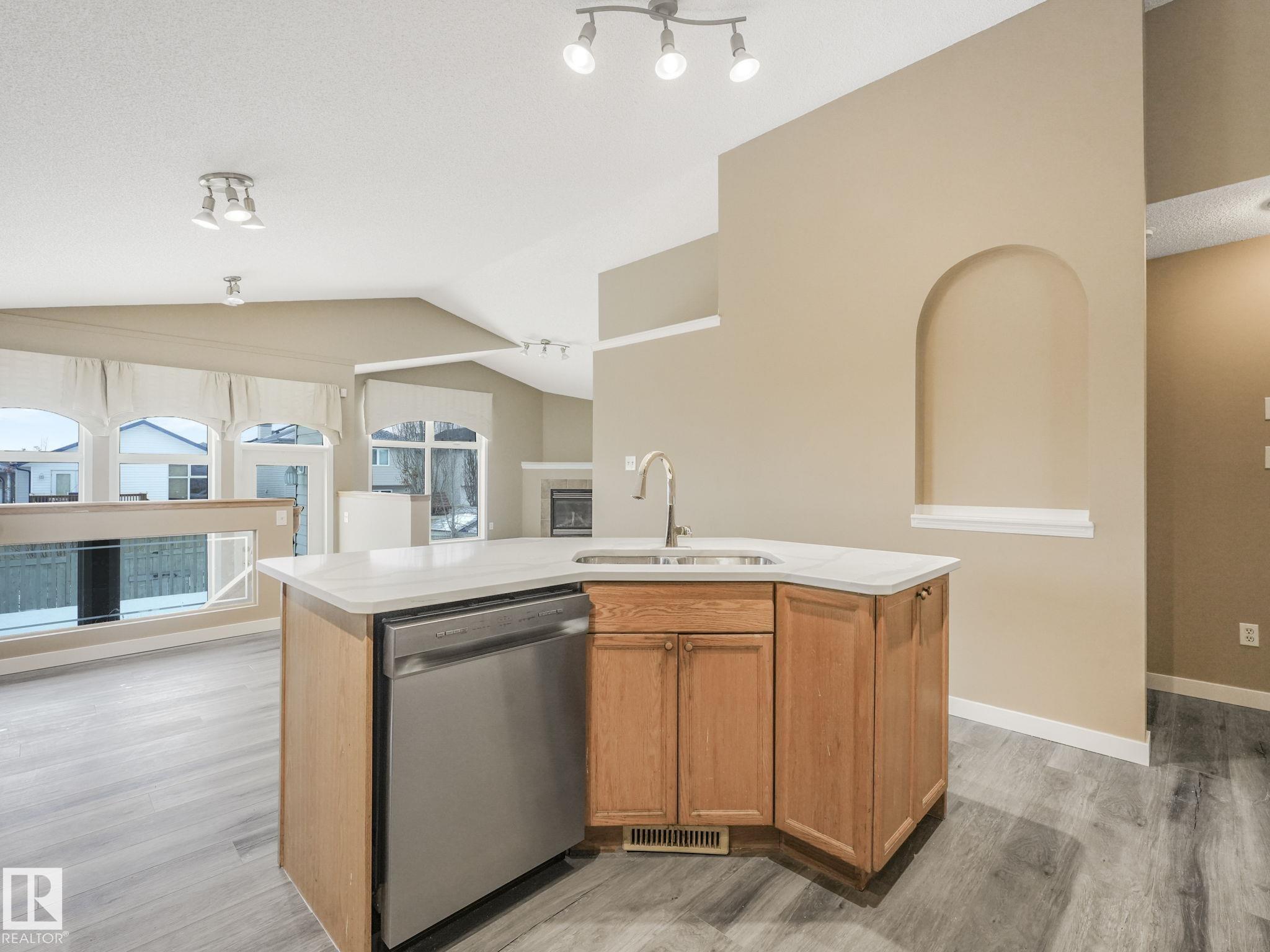 Photo 14 at 8609 6 Avenue SW, Ellerslie, Edmonton