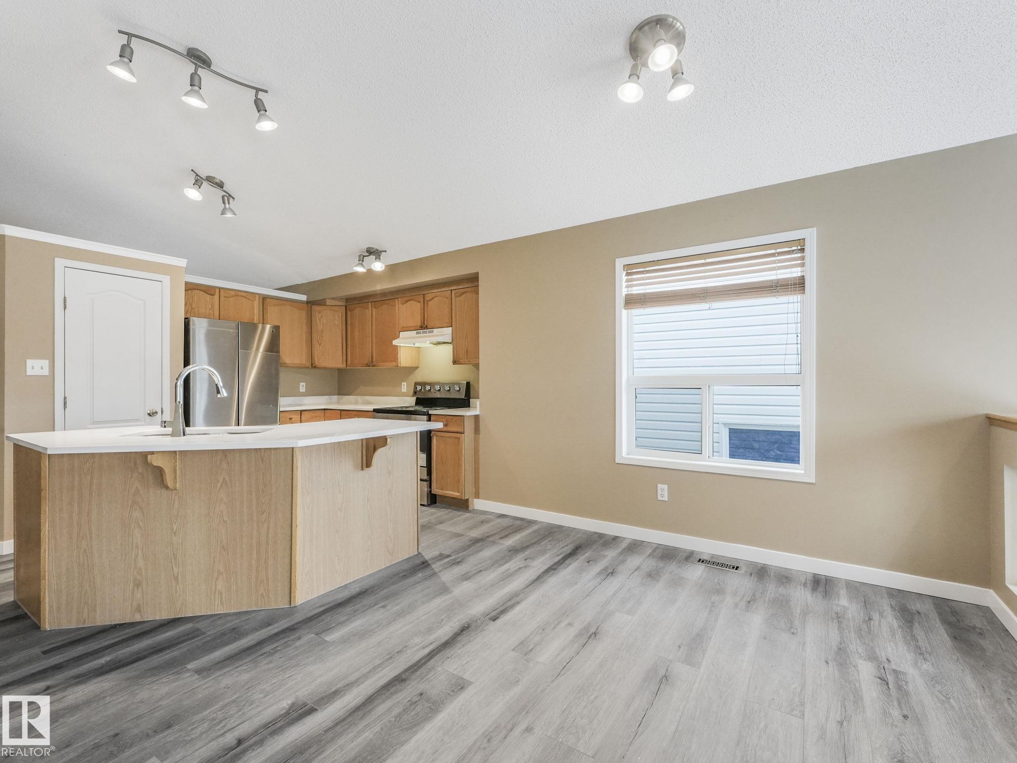 Photo 17 at 8609 6 Avenue SW, Ellerslie, Edmonton