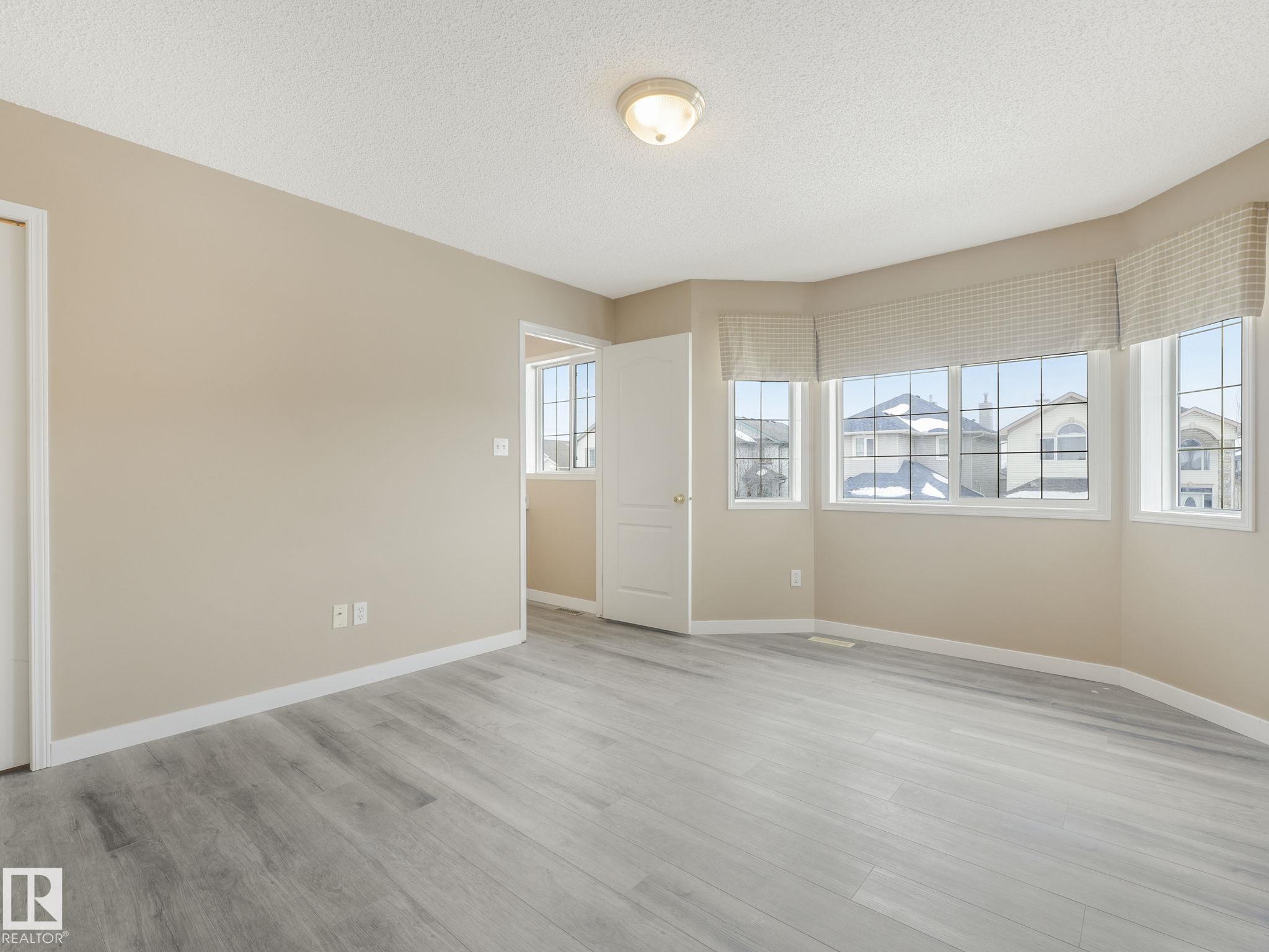 Photo 18 at 8609 6 Avenue SW, Ellerslie, Edmonton