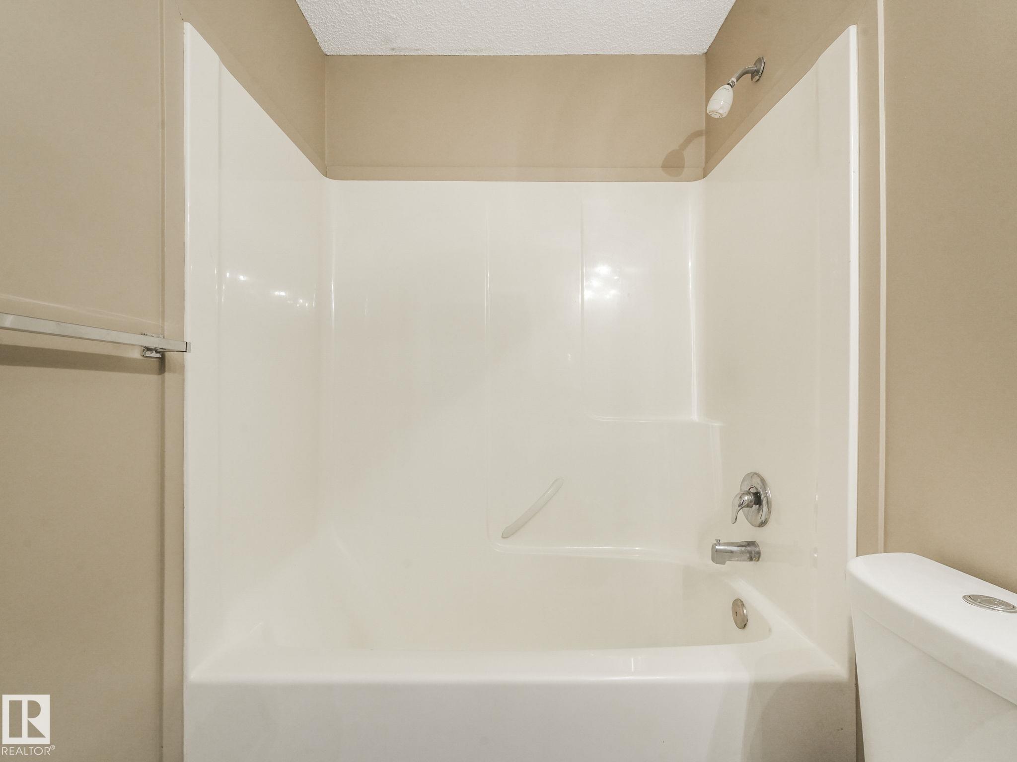 Photo 24 at 8609 6 Avenue SW, Ellerslie, Edmonton