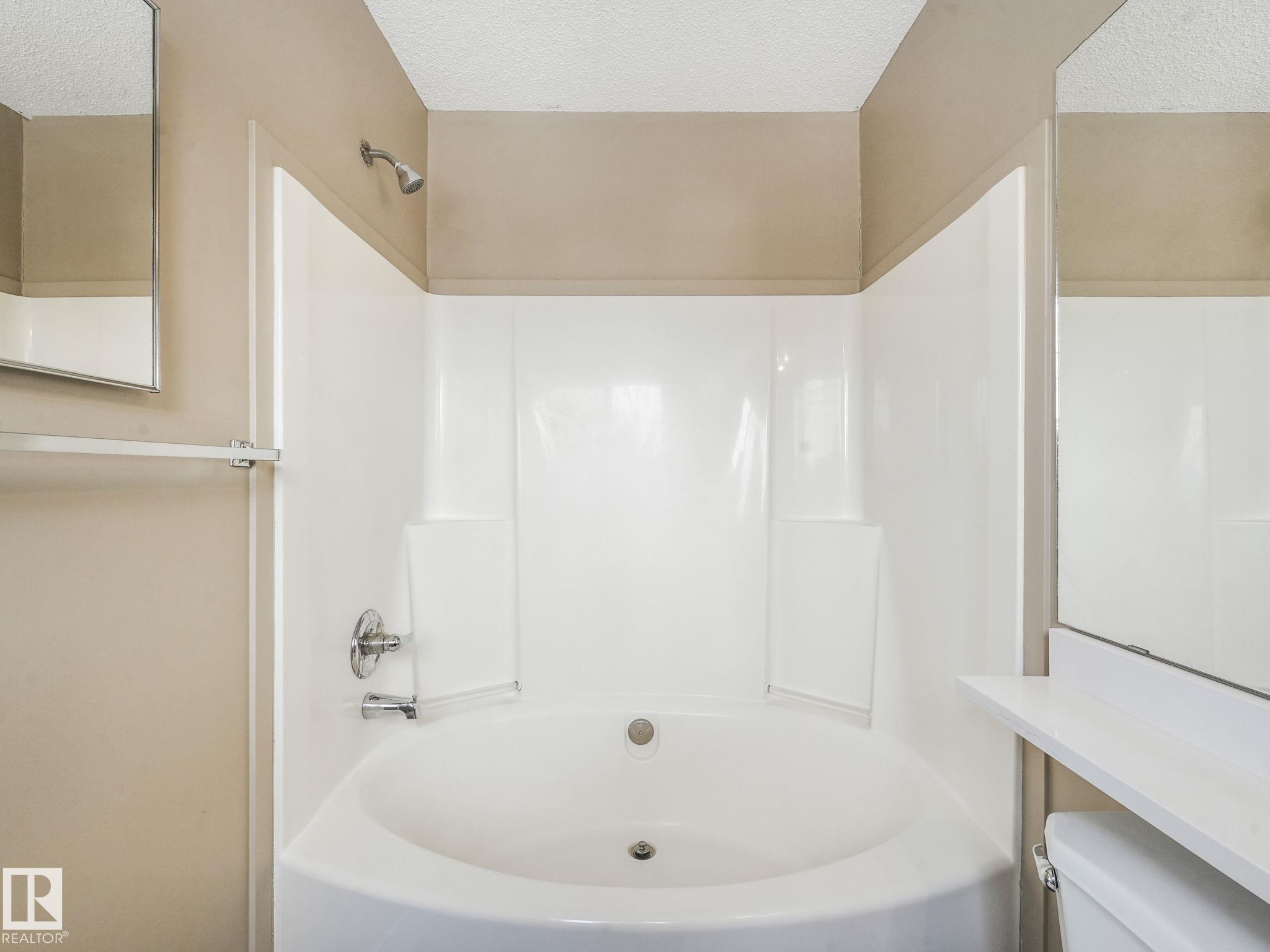 Photo 27 at 8609 6 Avenue SW, Ellerslie, Edmonton