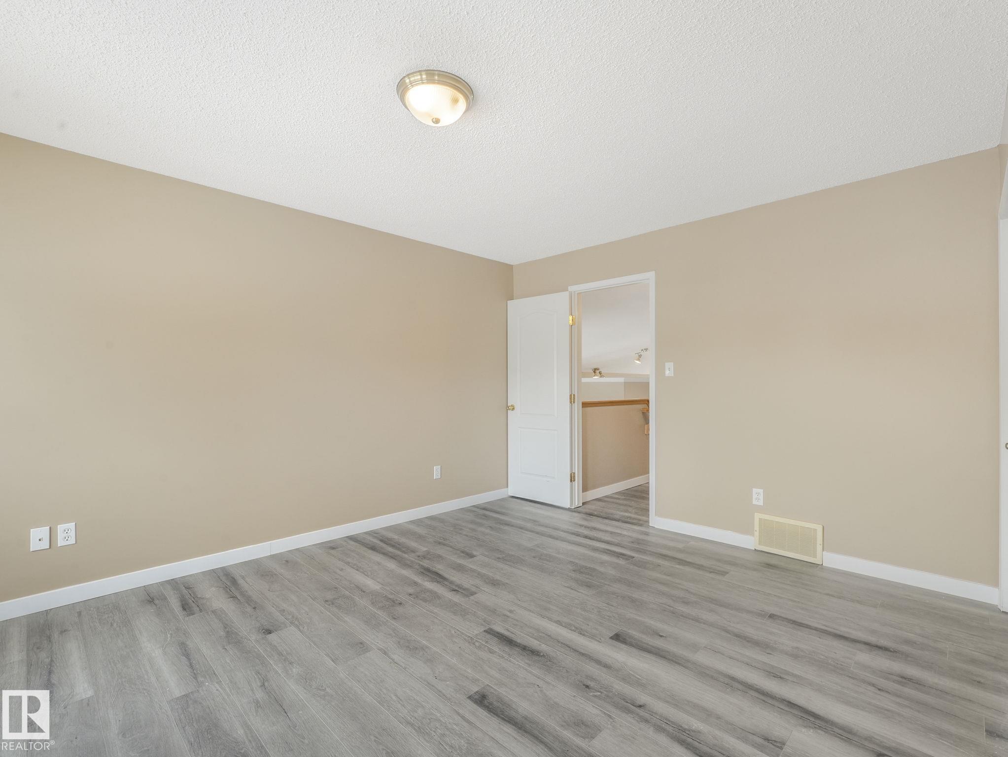 Photo 28 at 8609 6 Avenue SW, Ellerslie, Edmonton