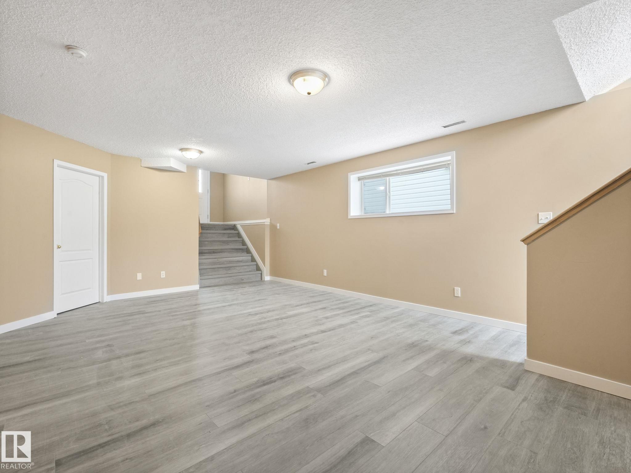 Photo 33 at 8609 6 Avenue SW, Ellerslie, Edmonton