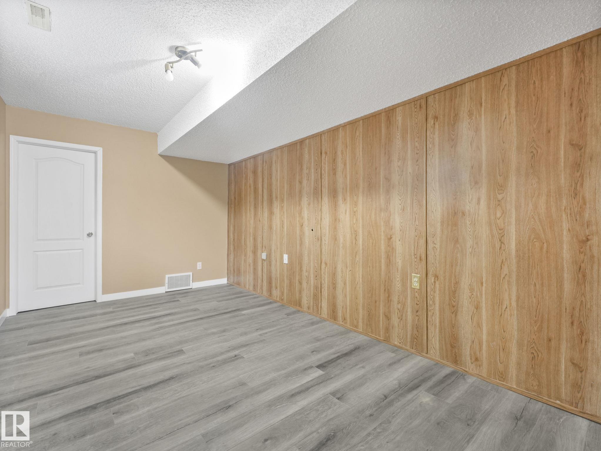 Photo 38 at 8609 6 Avenue SW, Ellerslie, Edmonton