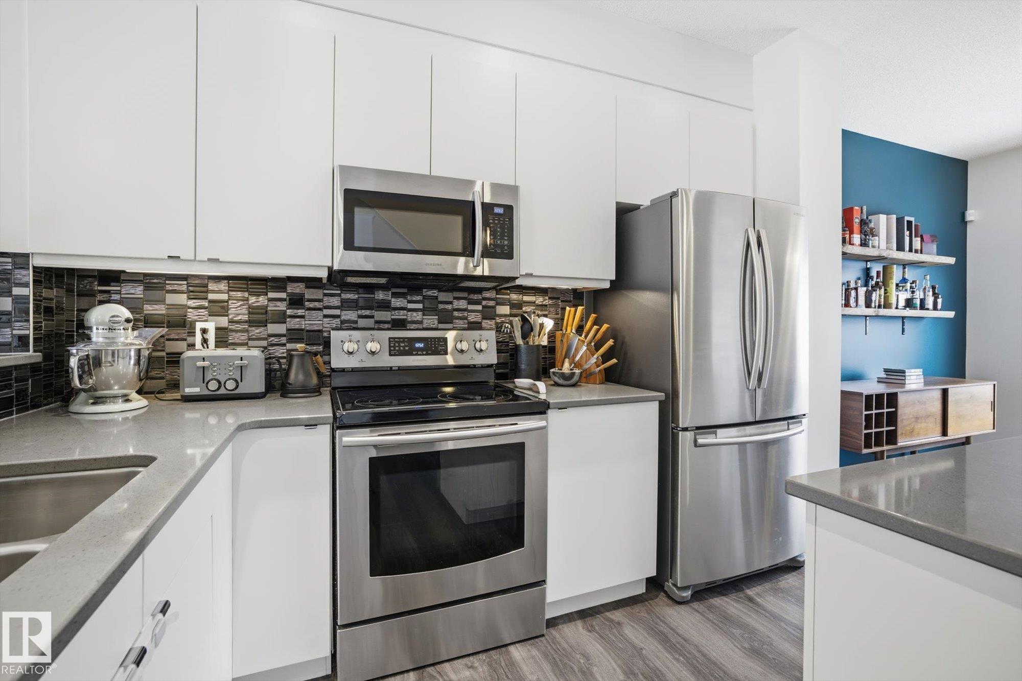 Photo 11 at 347 Desrochers Boulevard SW, Desrochers Area, Edmonton