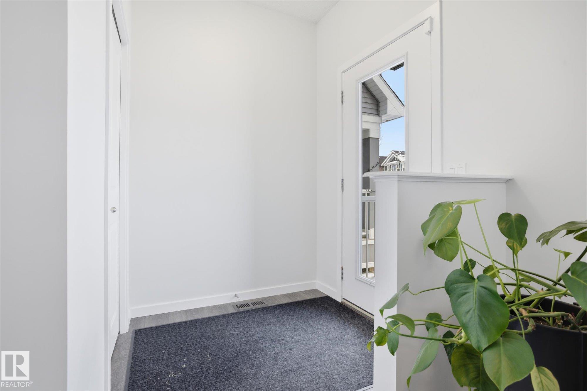 347 Desrochers Boulevard SW, Desrochers Area, Edmonton