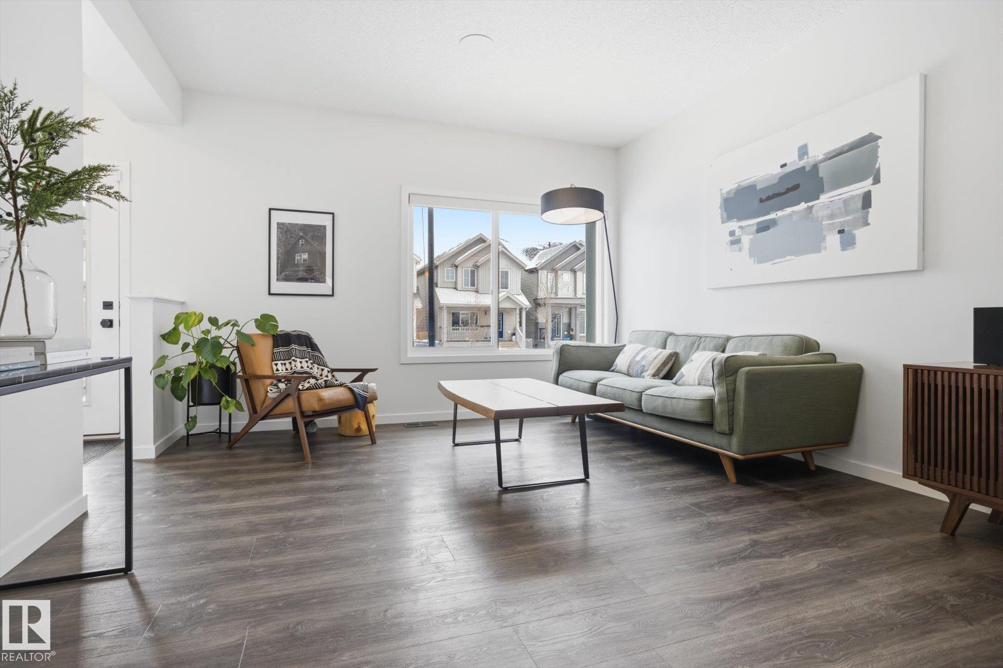 347 Desrochers Boulevard SW, Desrochers Area, Edmonton