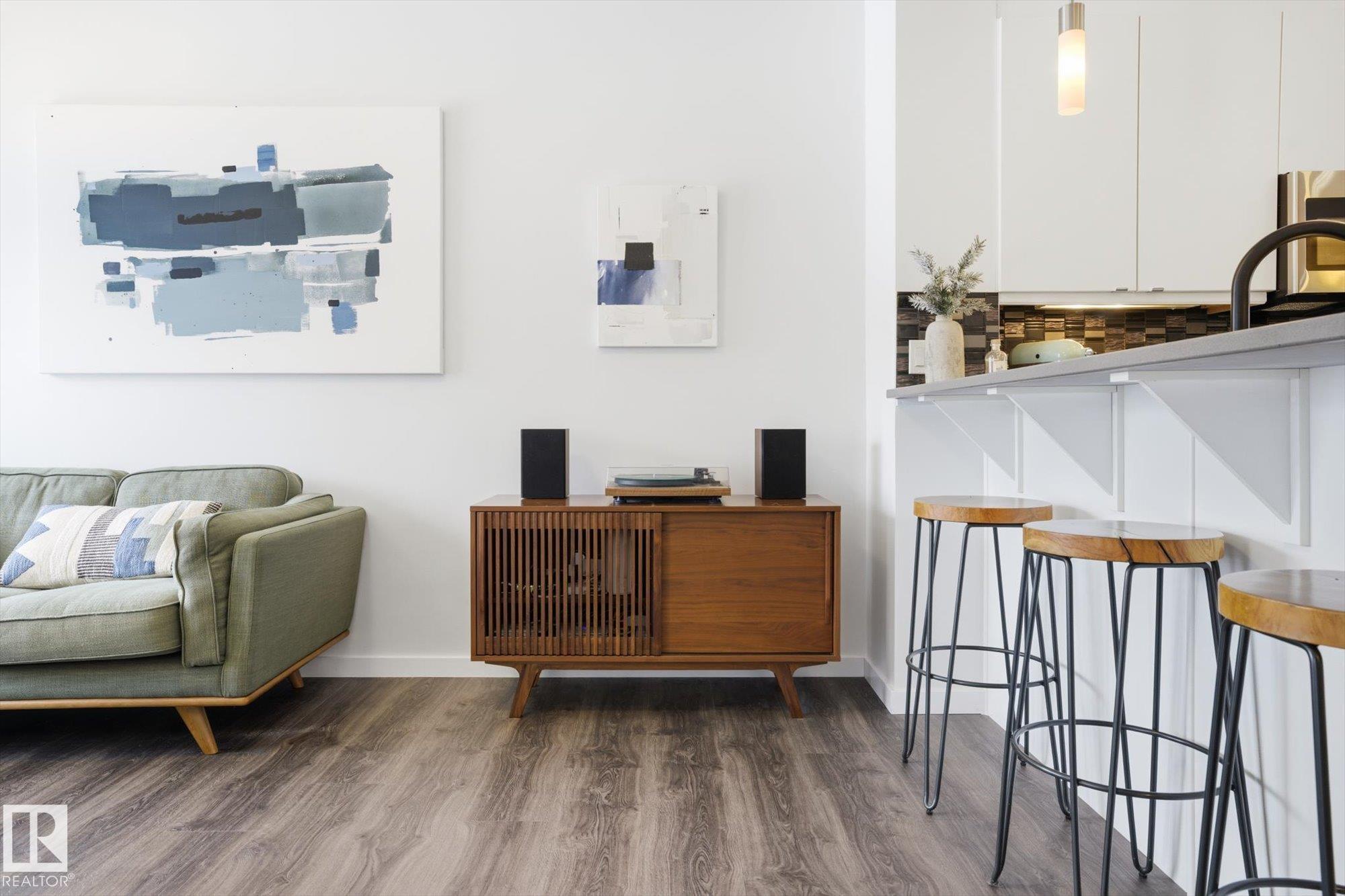 Photo 9 at 347 Desrochers Boulevard SW, Desrochers Area, Edmonton