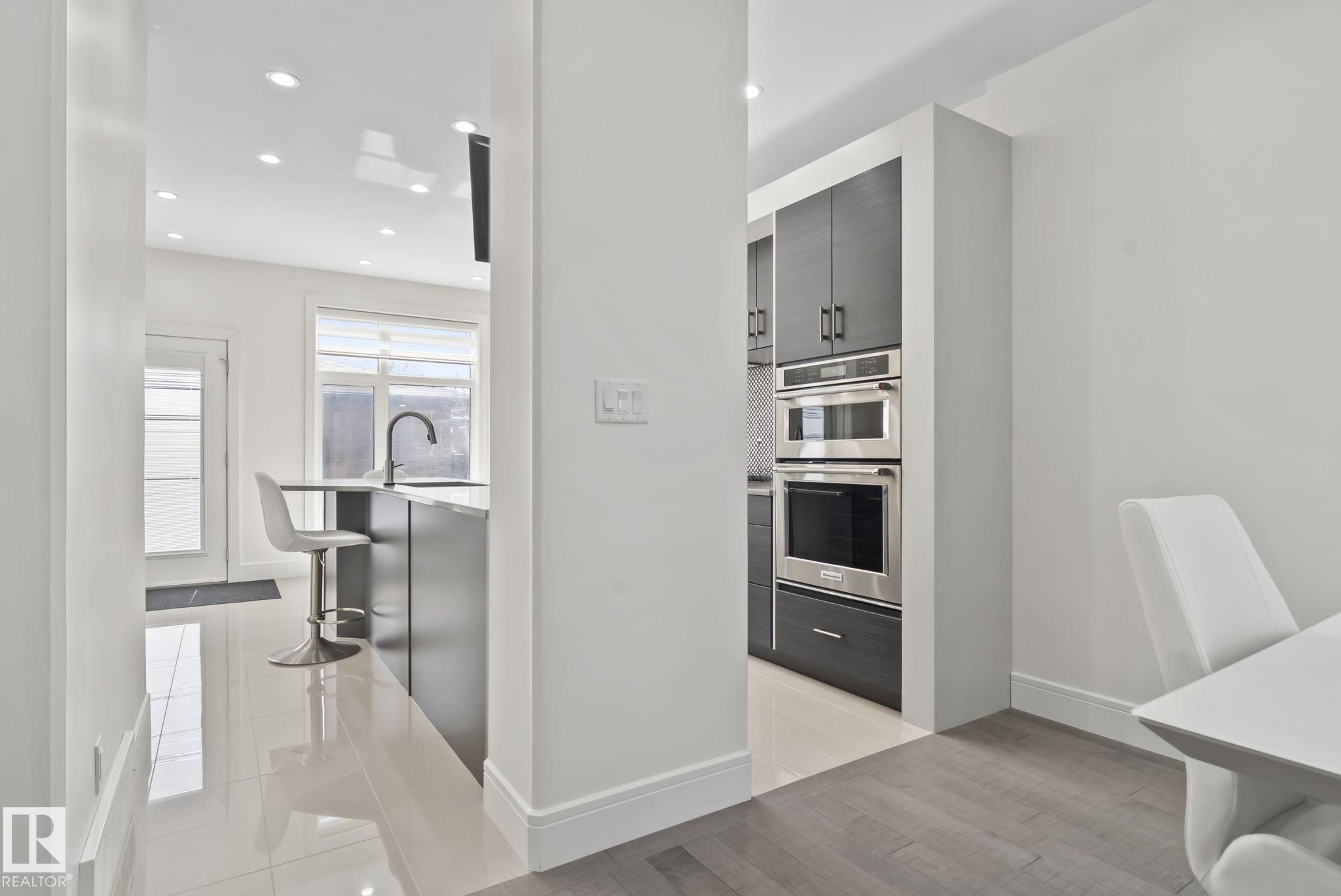 Photo 11 at 14041 101a Avenue NW, Glenora, Edmonton