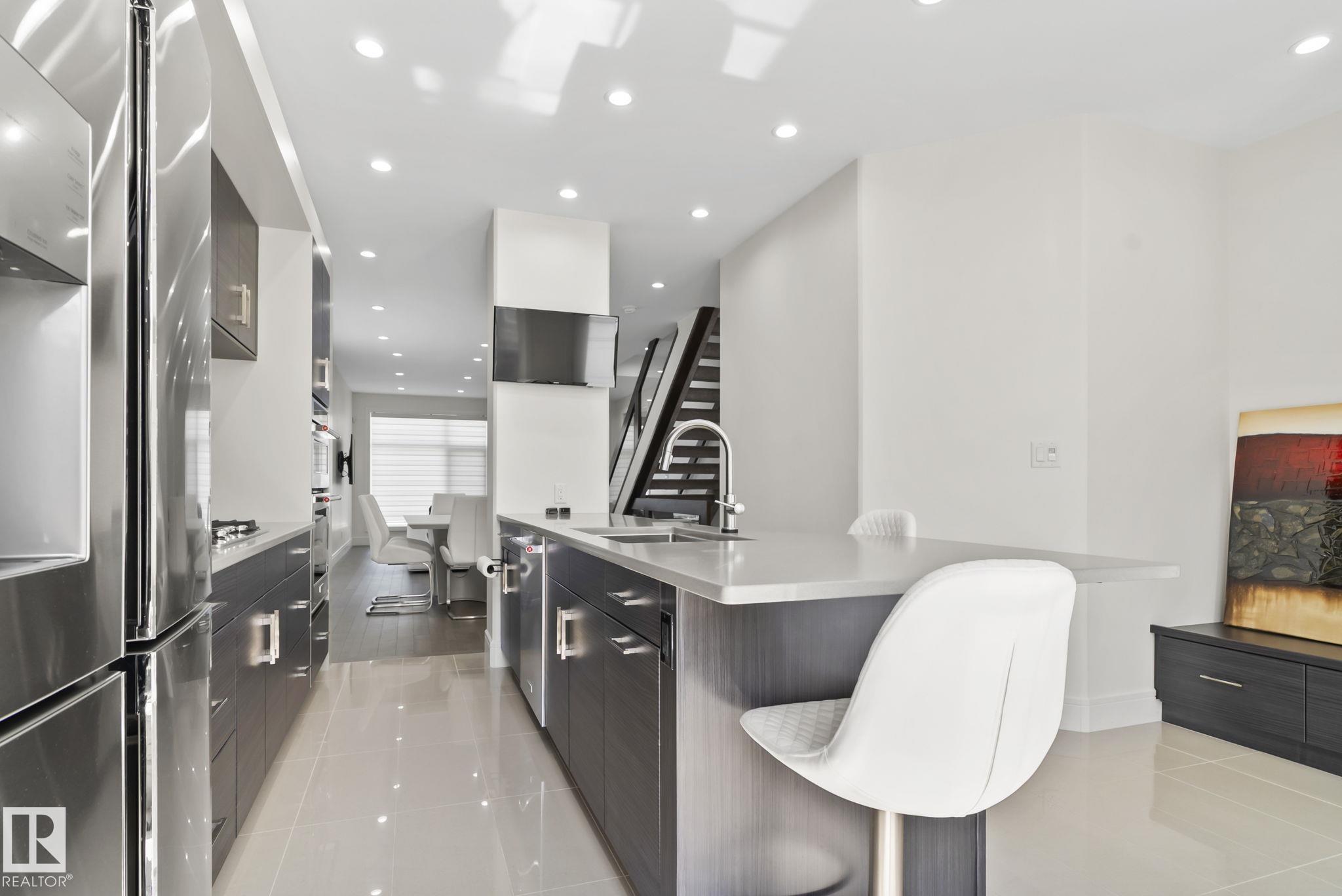 Photo 17 at 14041 101a Avenue NW, Glenora, Edmonton