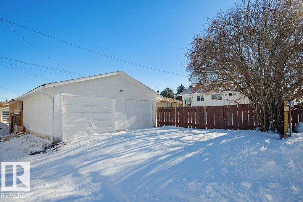 Photo 35 at 7016 92a Avenue NW, Ottewell, Edmonton