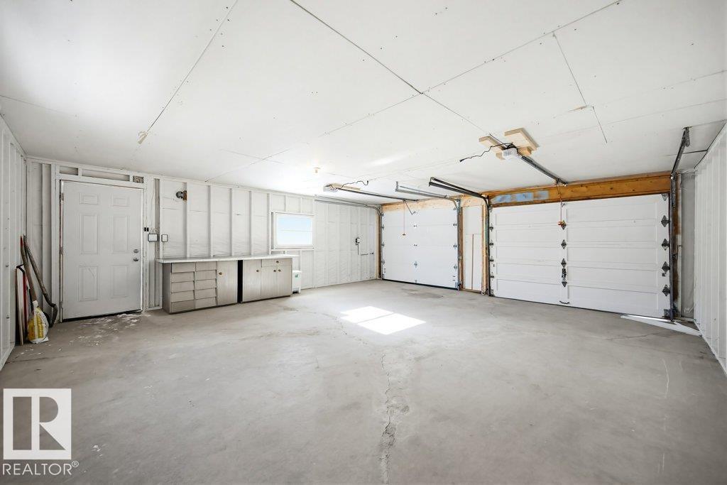 Photo 37 at 7016 92a Avenue NW, Ottewell, Edmonton