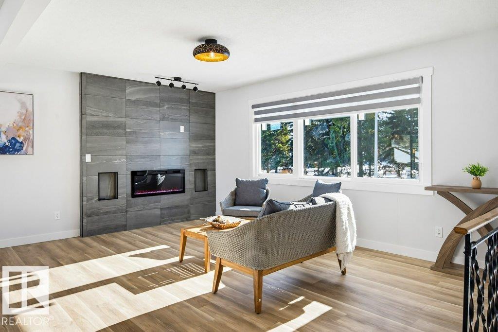 Photo 6 at 7016 92a Avenue NW, Ottewell, Edmonton