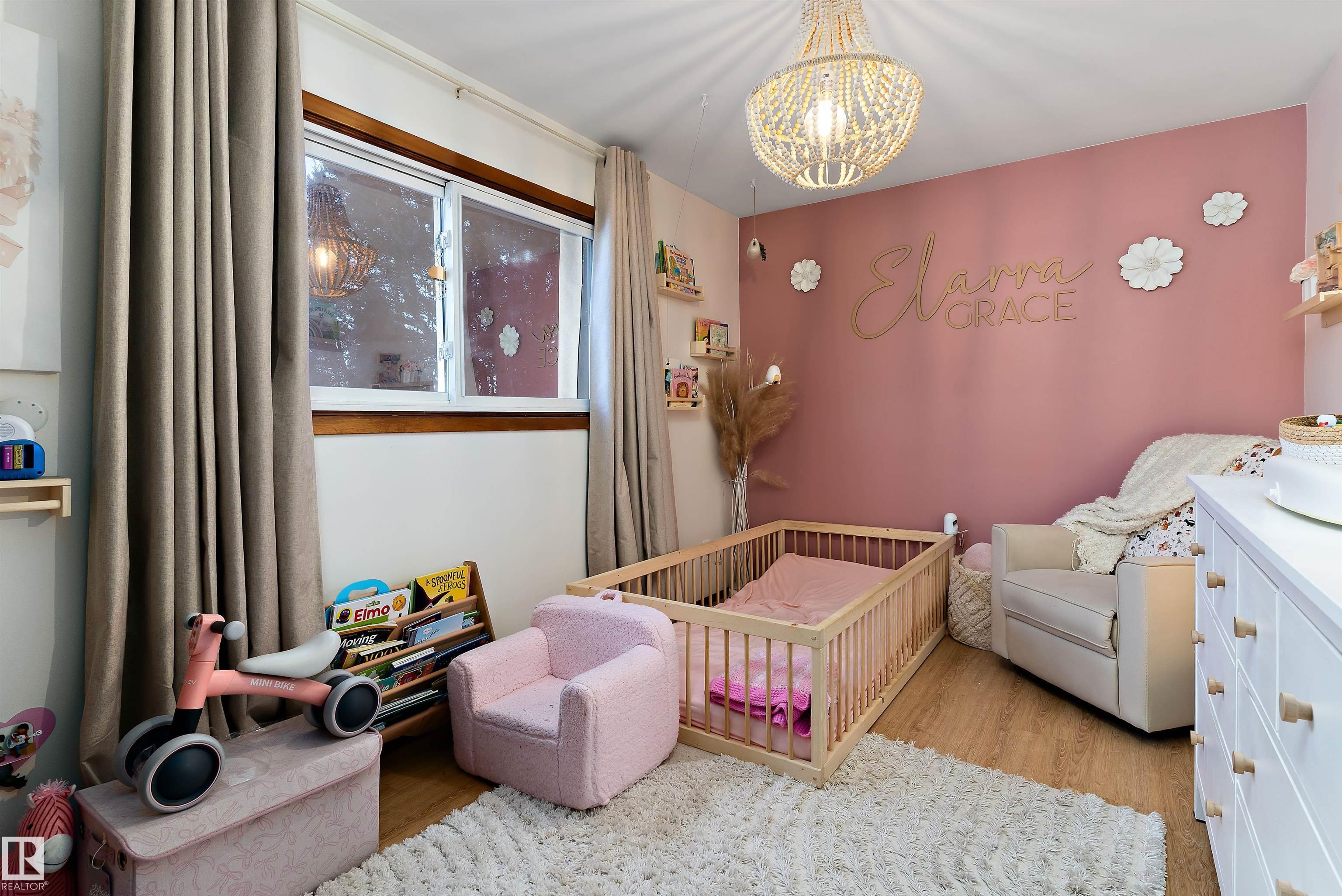 Photo 19 at 7316 100 Avenue NW, Terrace Heights, Edmonton