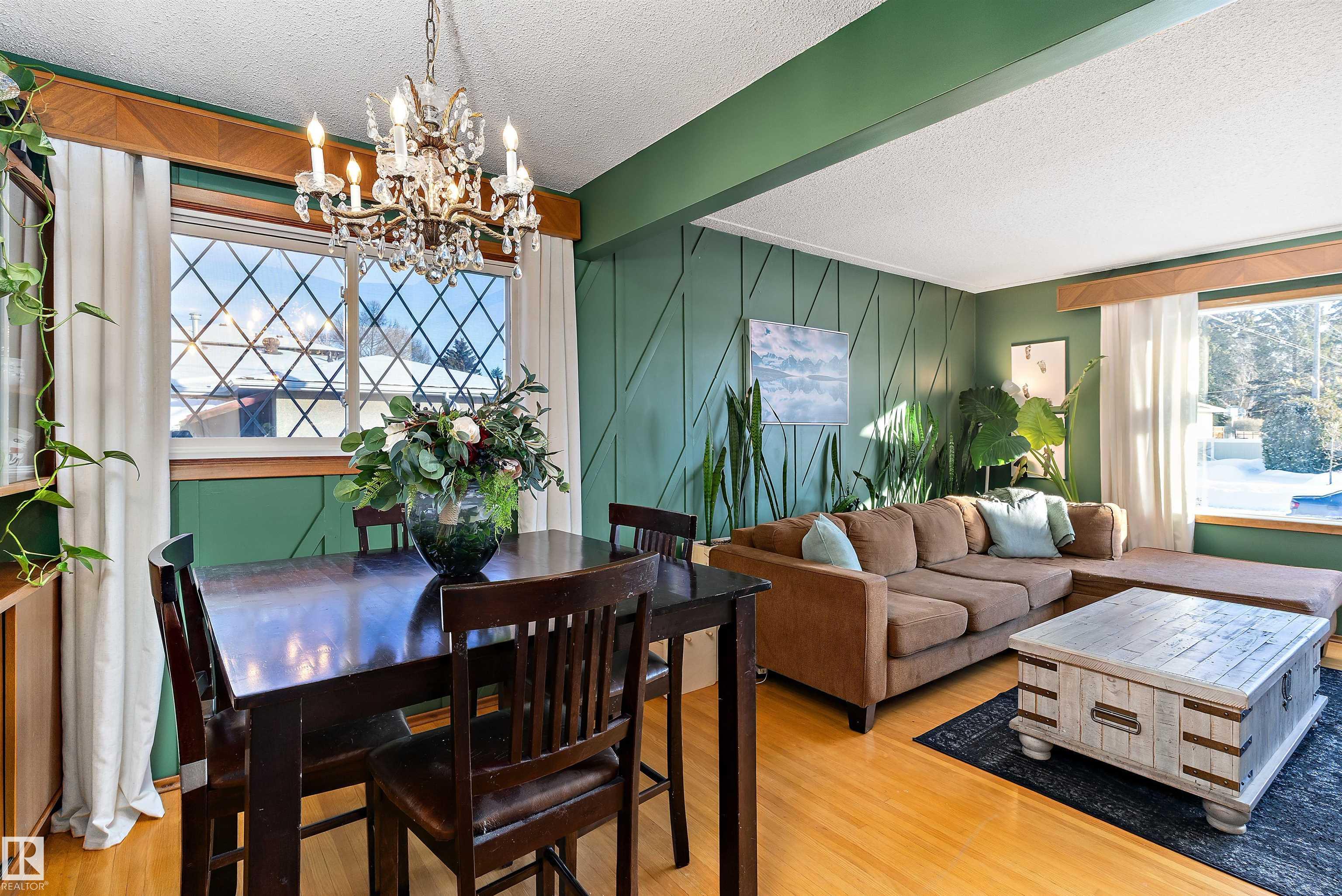 Photo 10 at 7316 100 Avenue NW, Terrace Heights, Edmonton