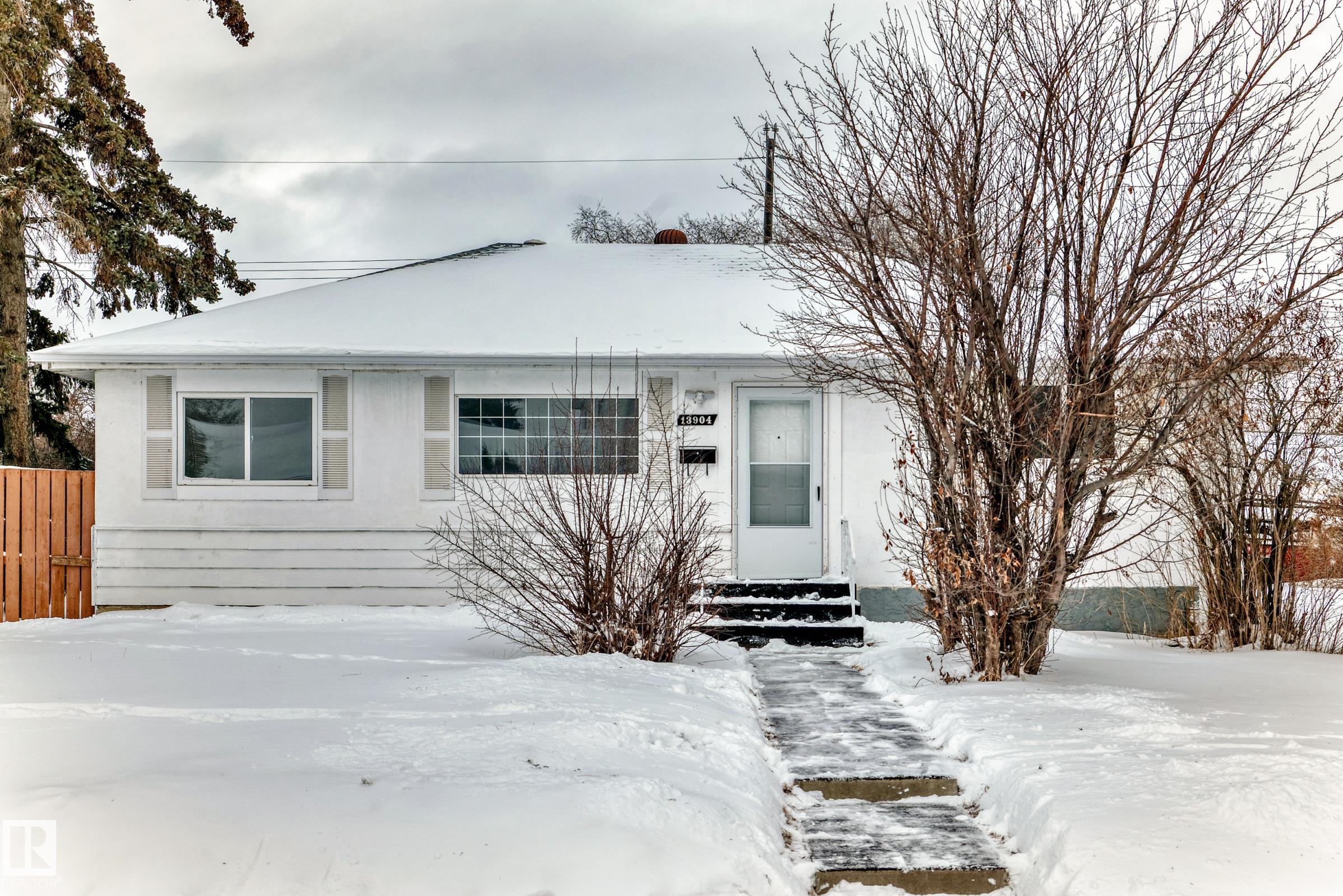 13904 135 Avenue NW, Wellington, Edmonton