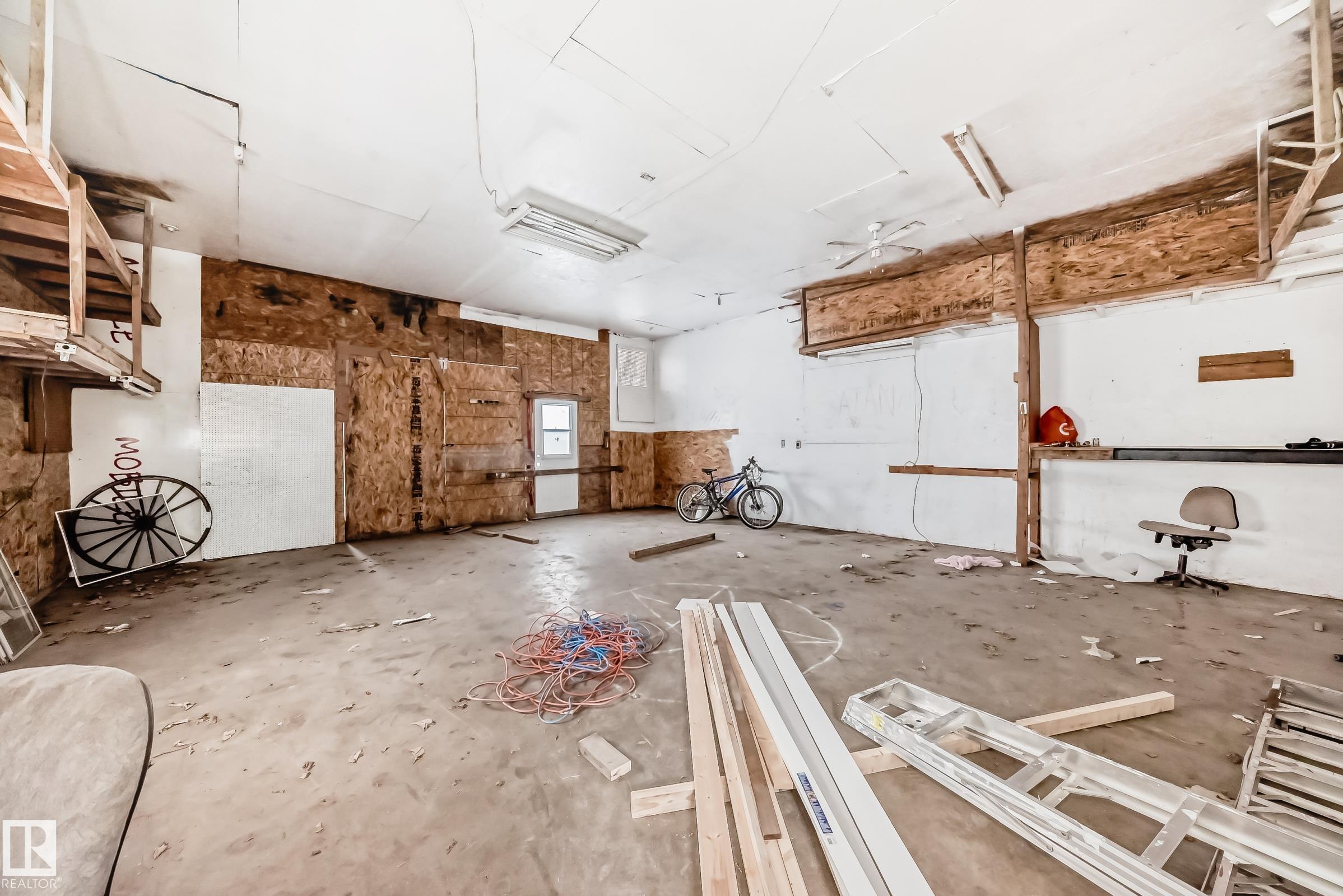 Photo 42 at 13904 135 Avenue NW, Wellington, Edmonton