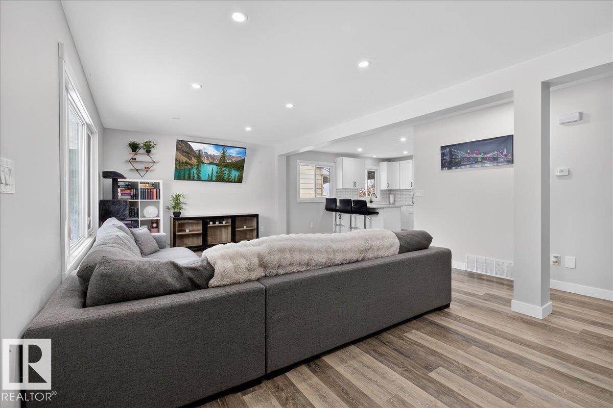 Picture for 13420 102 ST NW