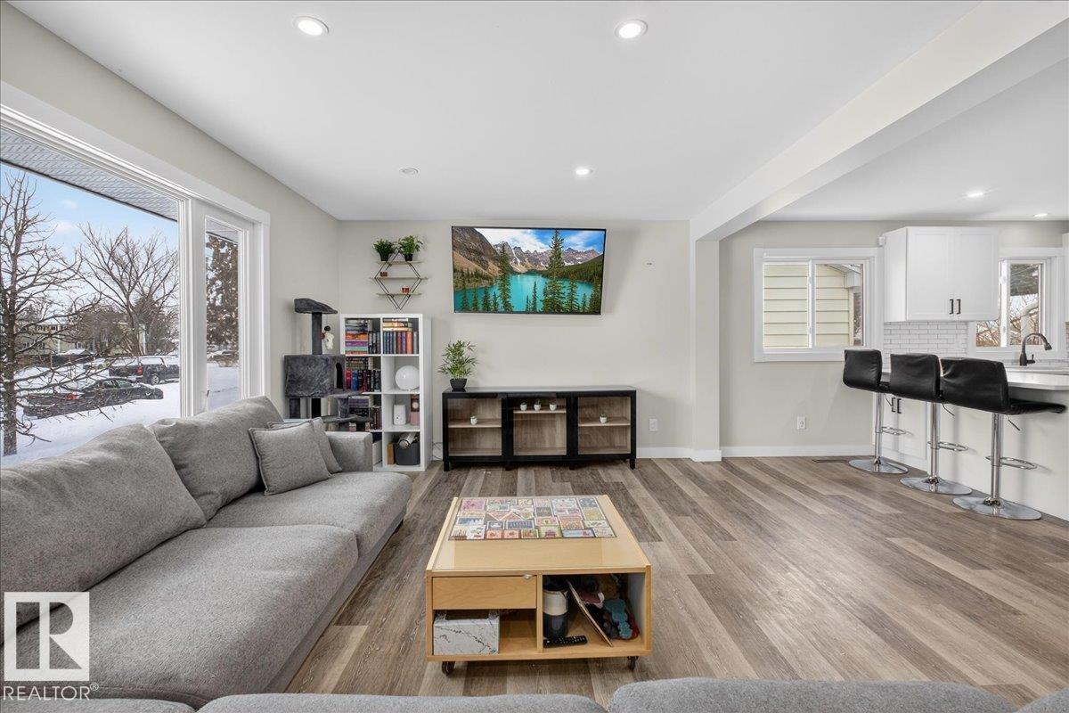 Photo 7 at 13420 102 Street NW, Rosslyn, Edmonton