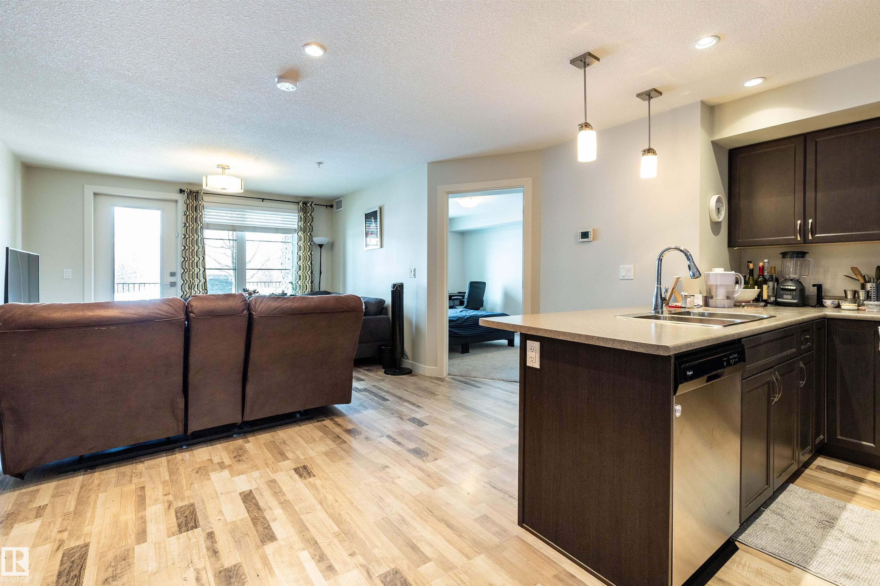 Photo 9 at 109 - 5029 Edgemont Boulevard NW, Edgemont, Edmonton