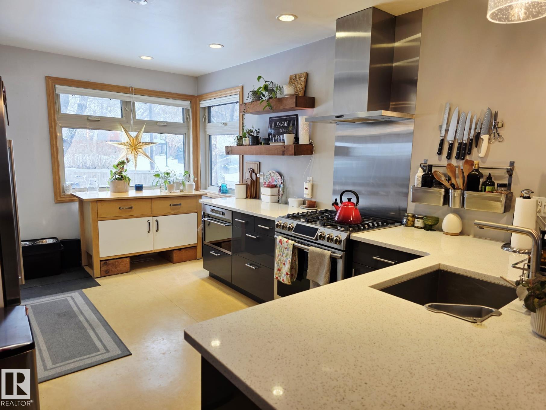 Photo 11 at 10938 131 Street NW, Westmount, Edmonton