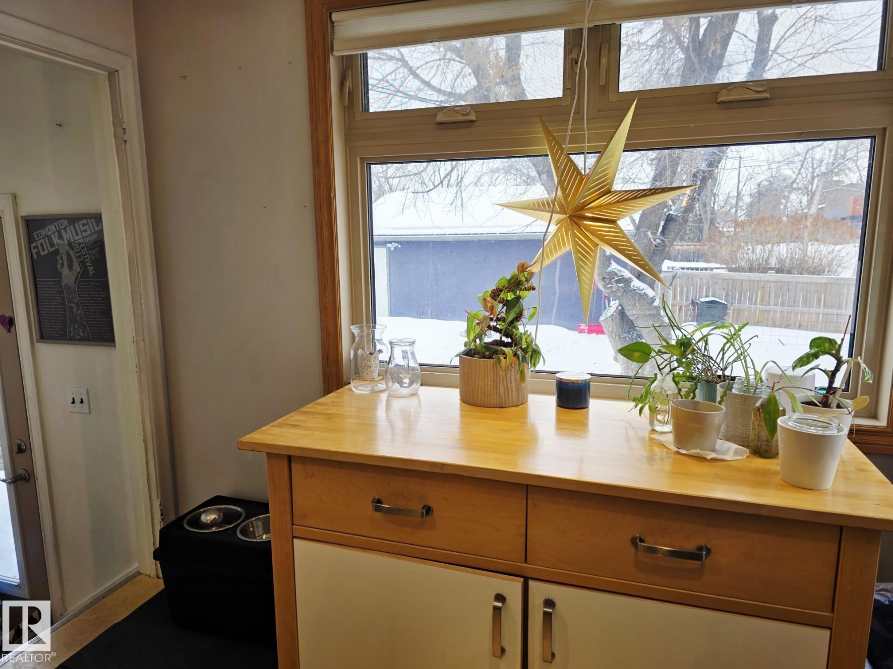 Photo 18 at 10938 131 Street NW, Westmount, Edmonton