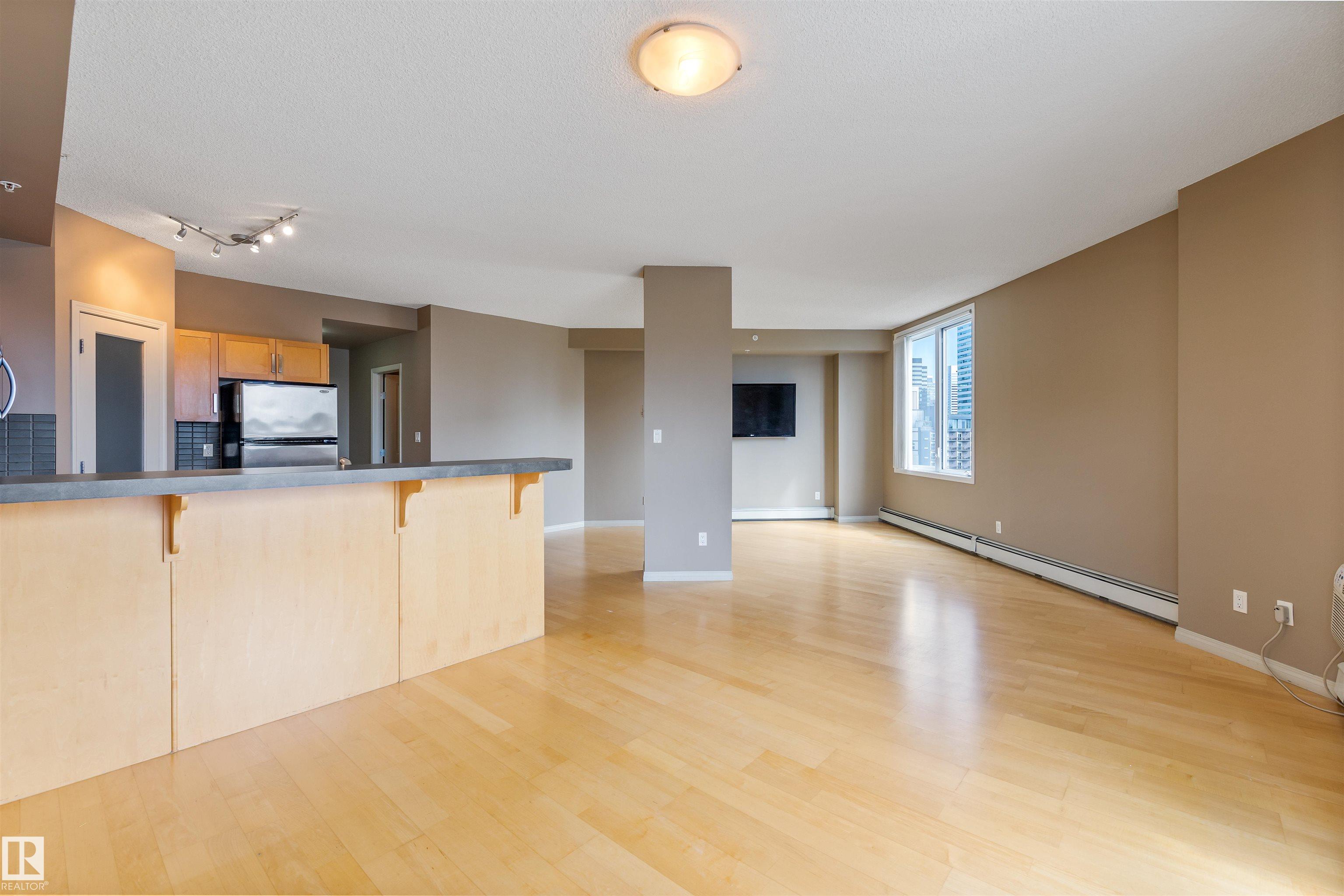 Photo 24 at 901 - 10504 99 Avenue NW, Downtown, Edmonton