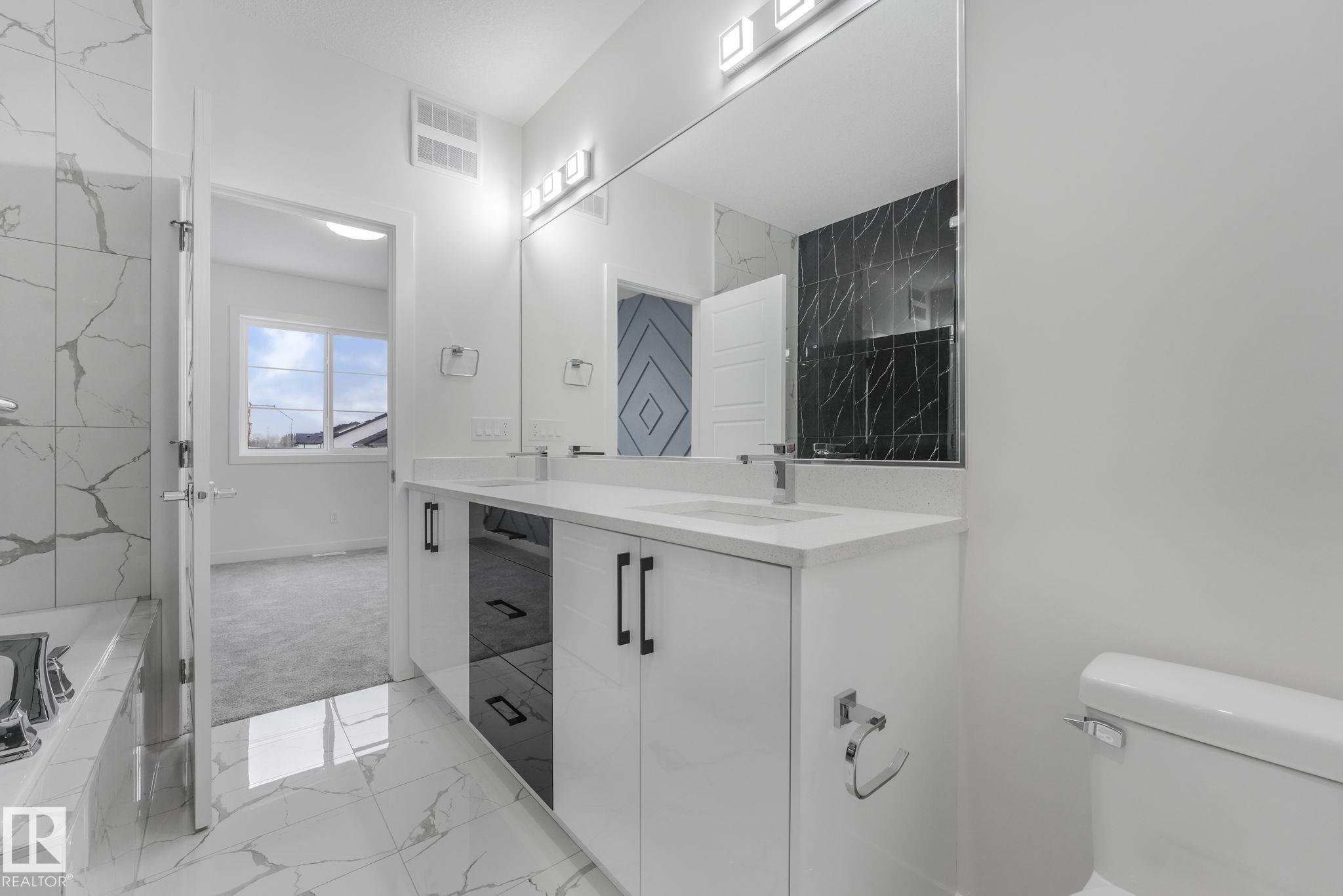 Photo 34 at 922 15 Avenue NW, Aster, Edmonton