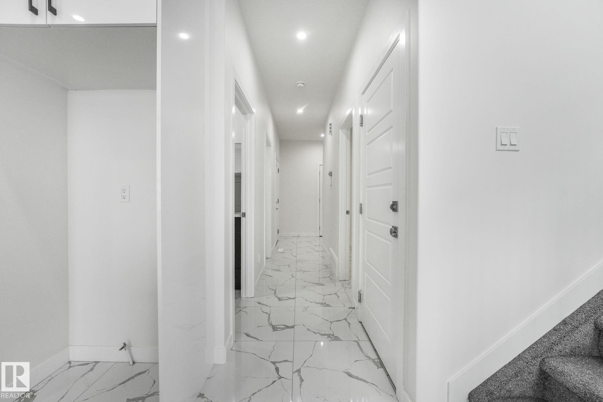 922 15 Avenue NW, Aster, Edmonton