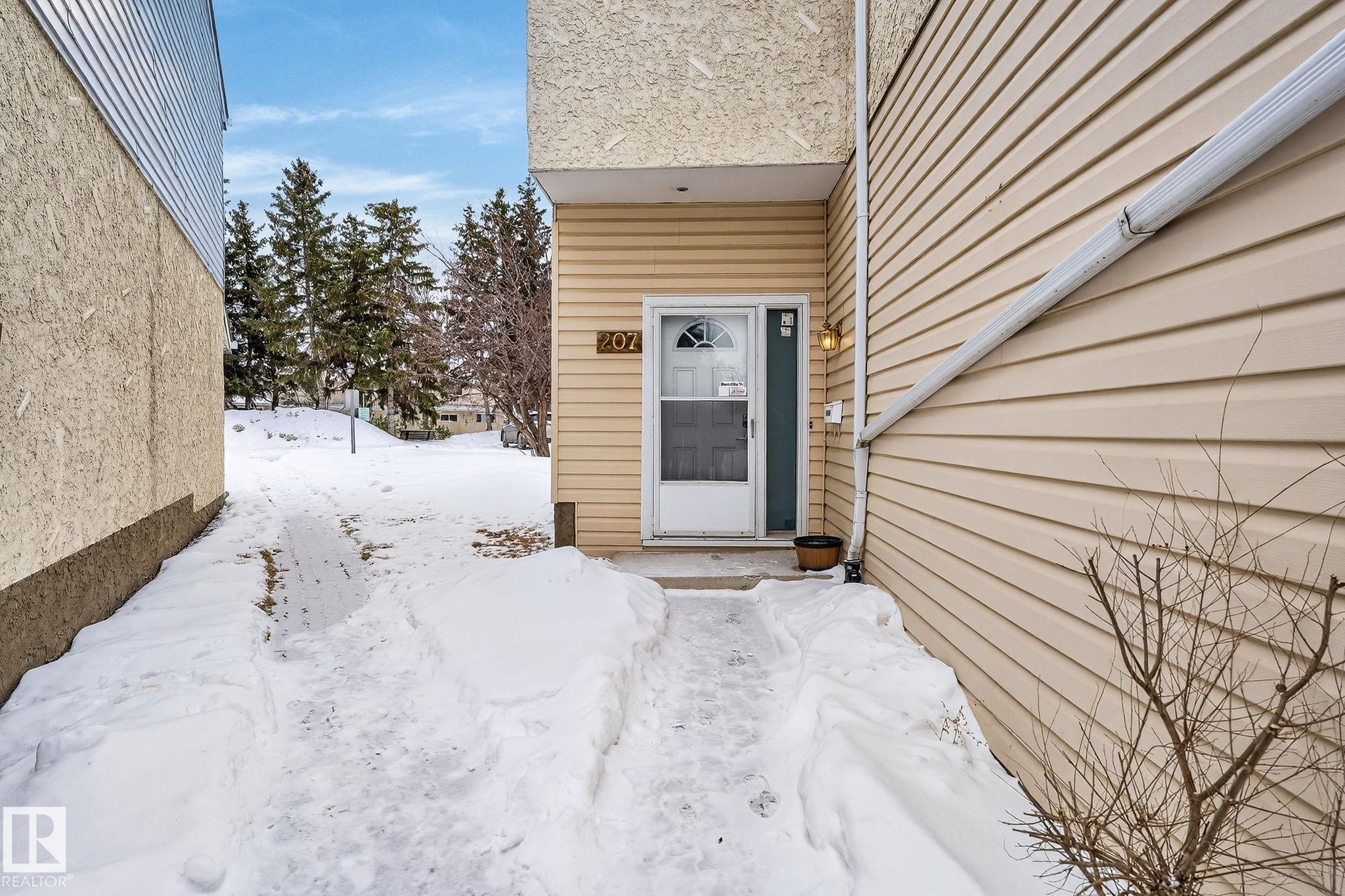 207 Callingwood Place NW, Callingwood South, Edmonton