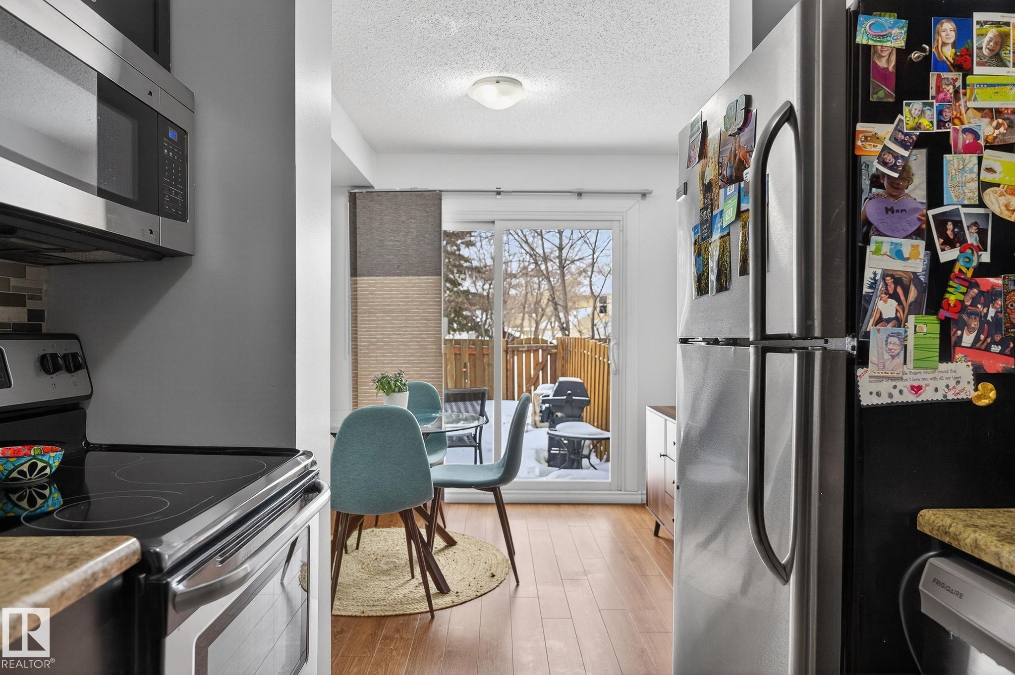 Photo 15 at 207 Callingwood Place NW, Callingwood South, Edmonton