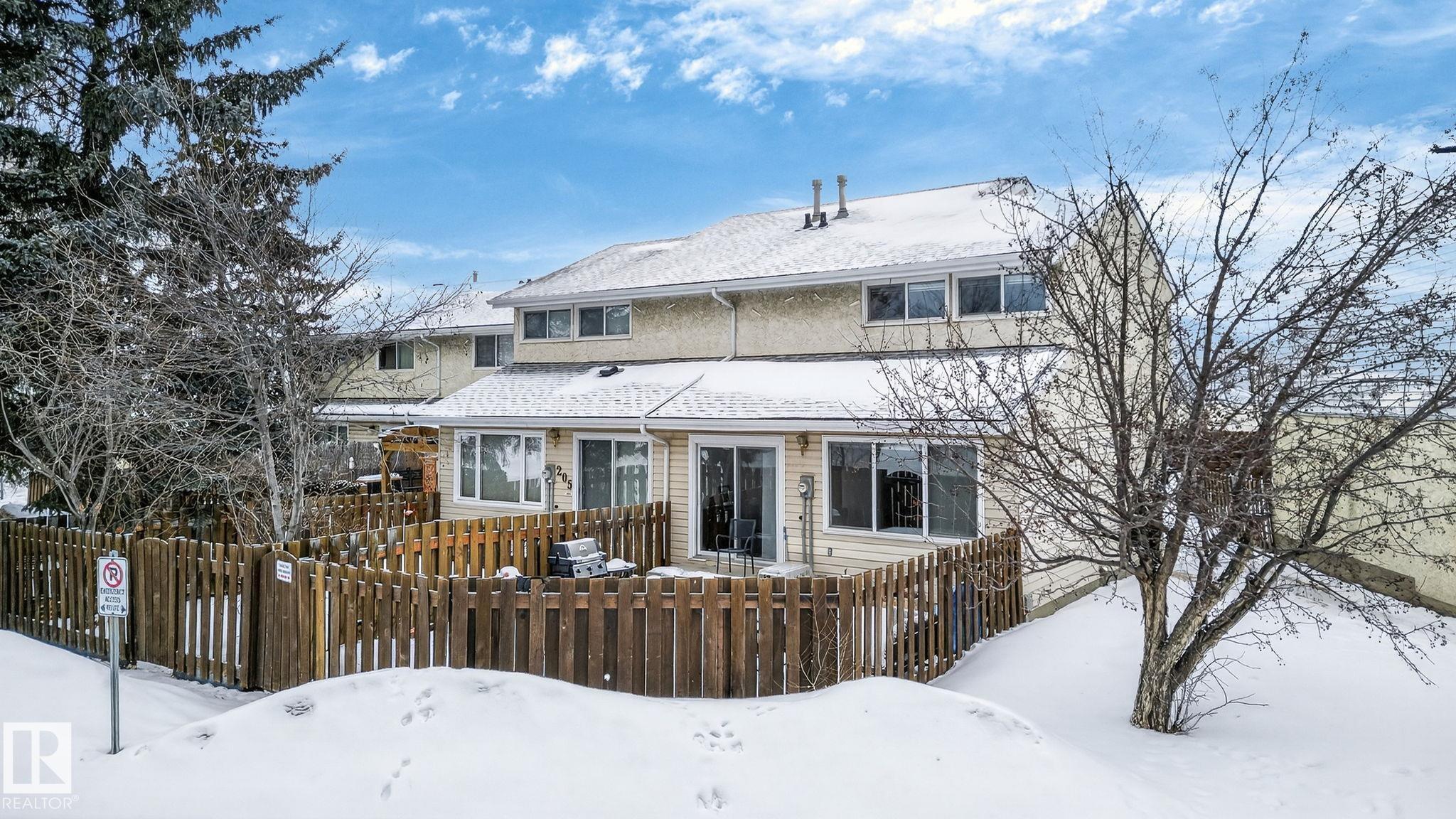 Photo 34 at 207 Callingwood Place NW, Callingwood South, Edmonton