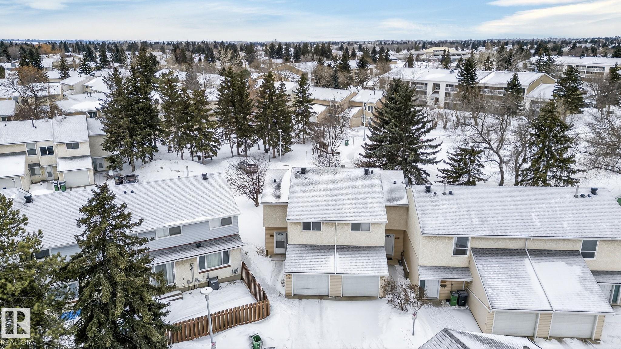 Photo 35 at 207 Callingwood Place NW, Callingwood South, Edmonton