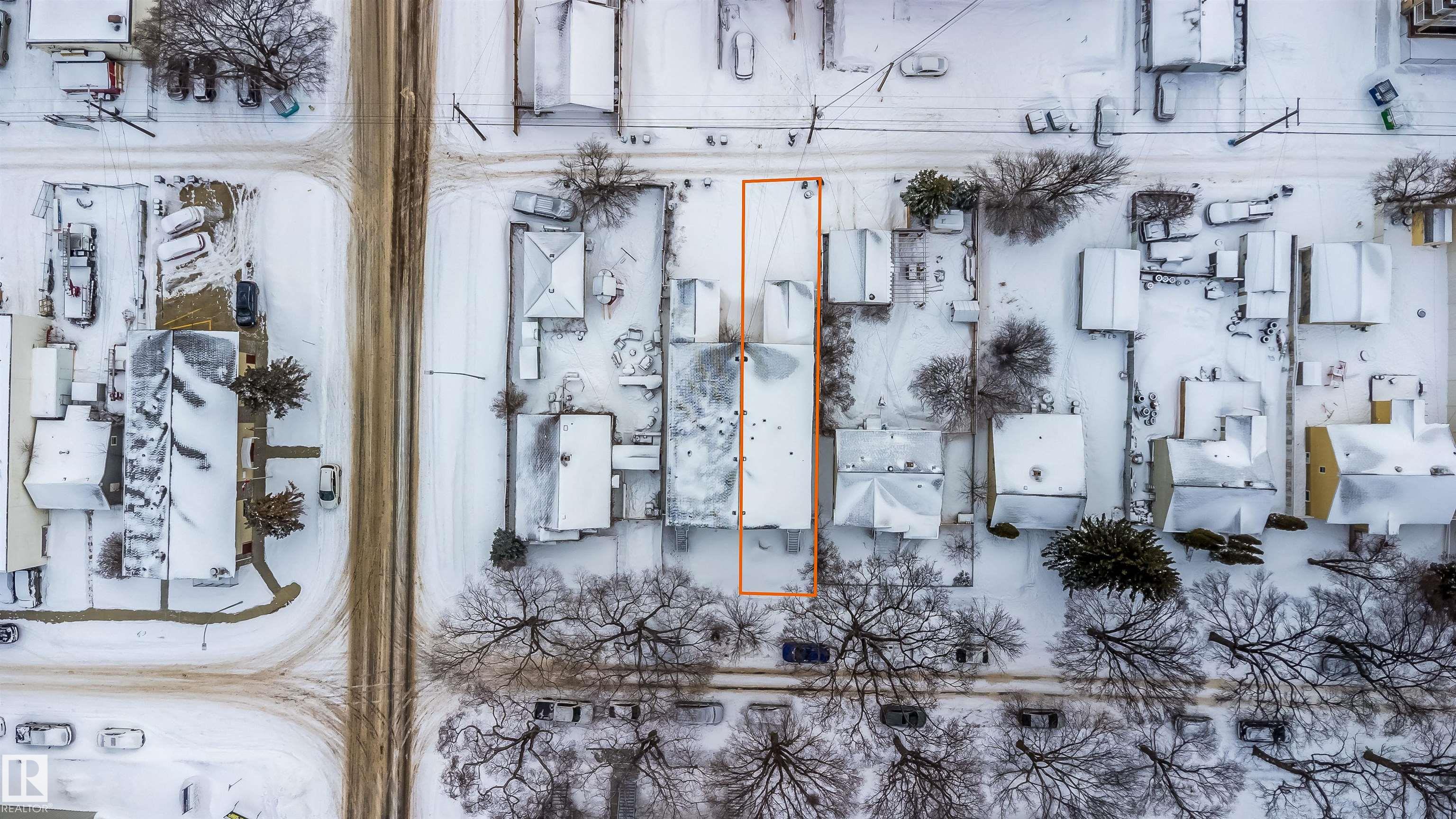 12041/43 67 Street NW, Montrose, Edmonton