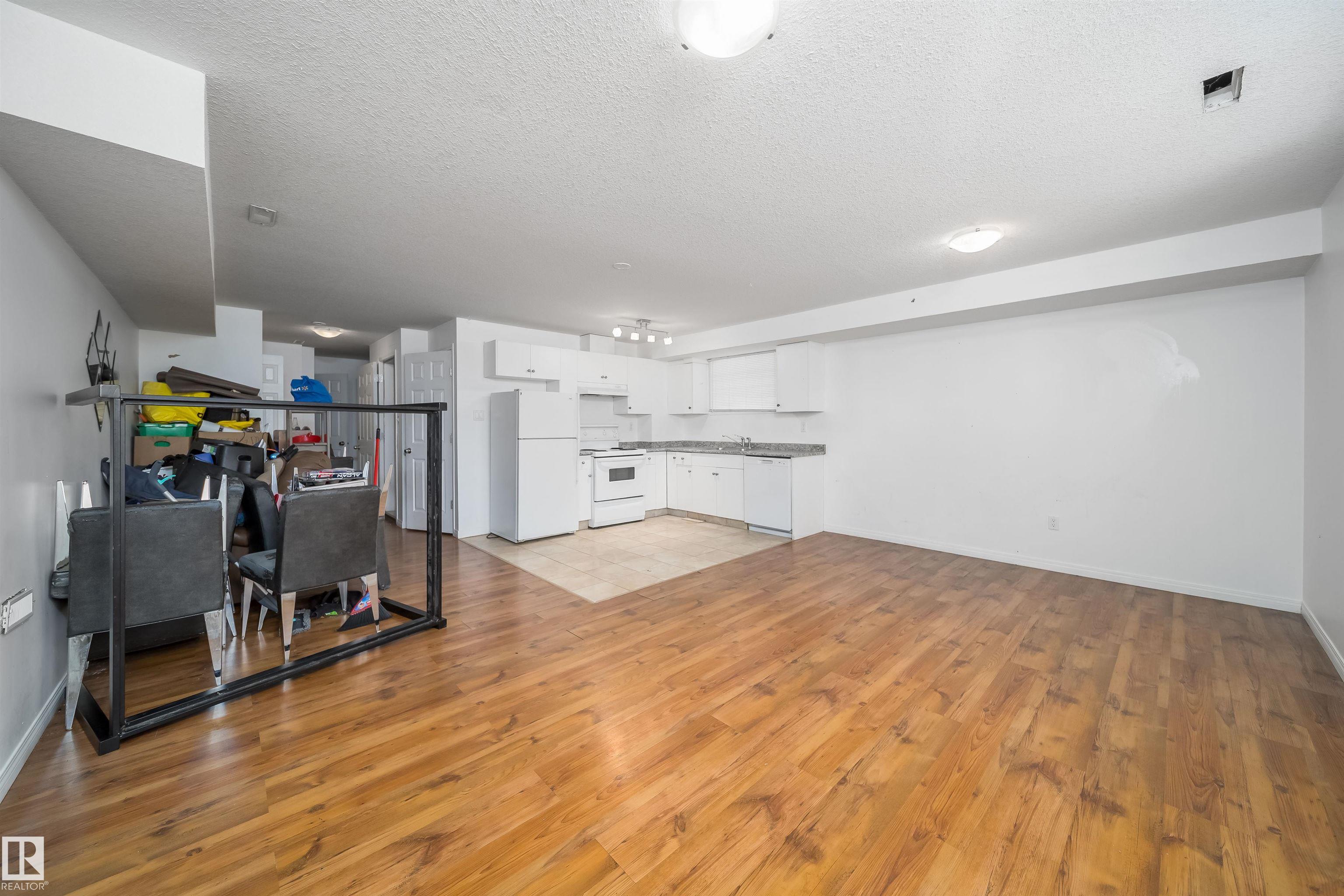 Photo 35 at 12041/43 67 Street NW, Montrose, Edmonton