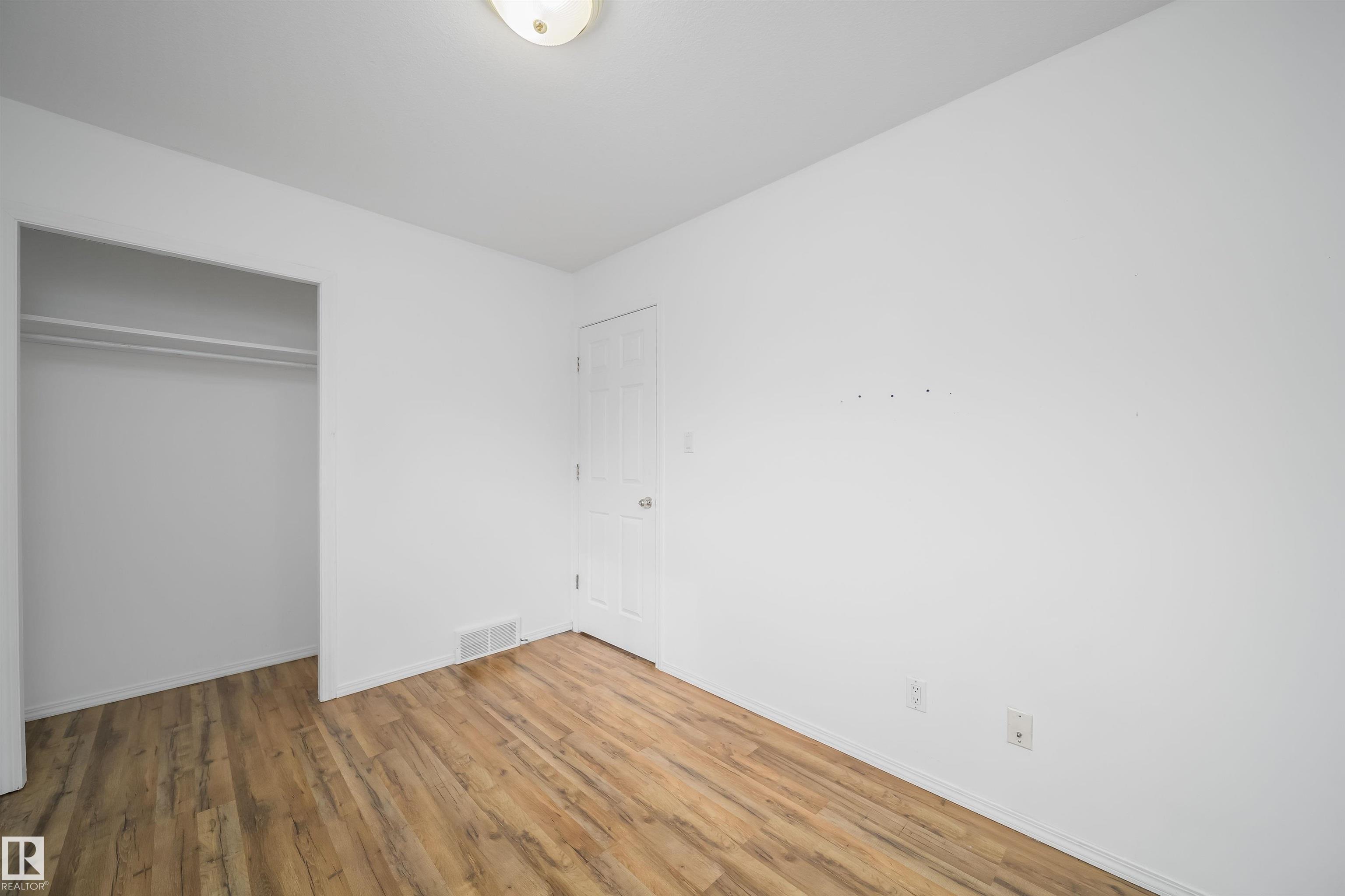 Photo 44 at 12041/43 67 Street NW, Montrose, Edmonton